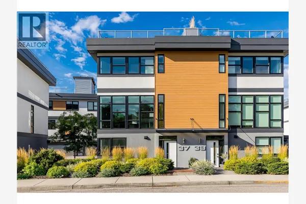 1515 Highland Drive N Unit# 37