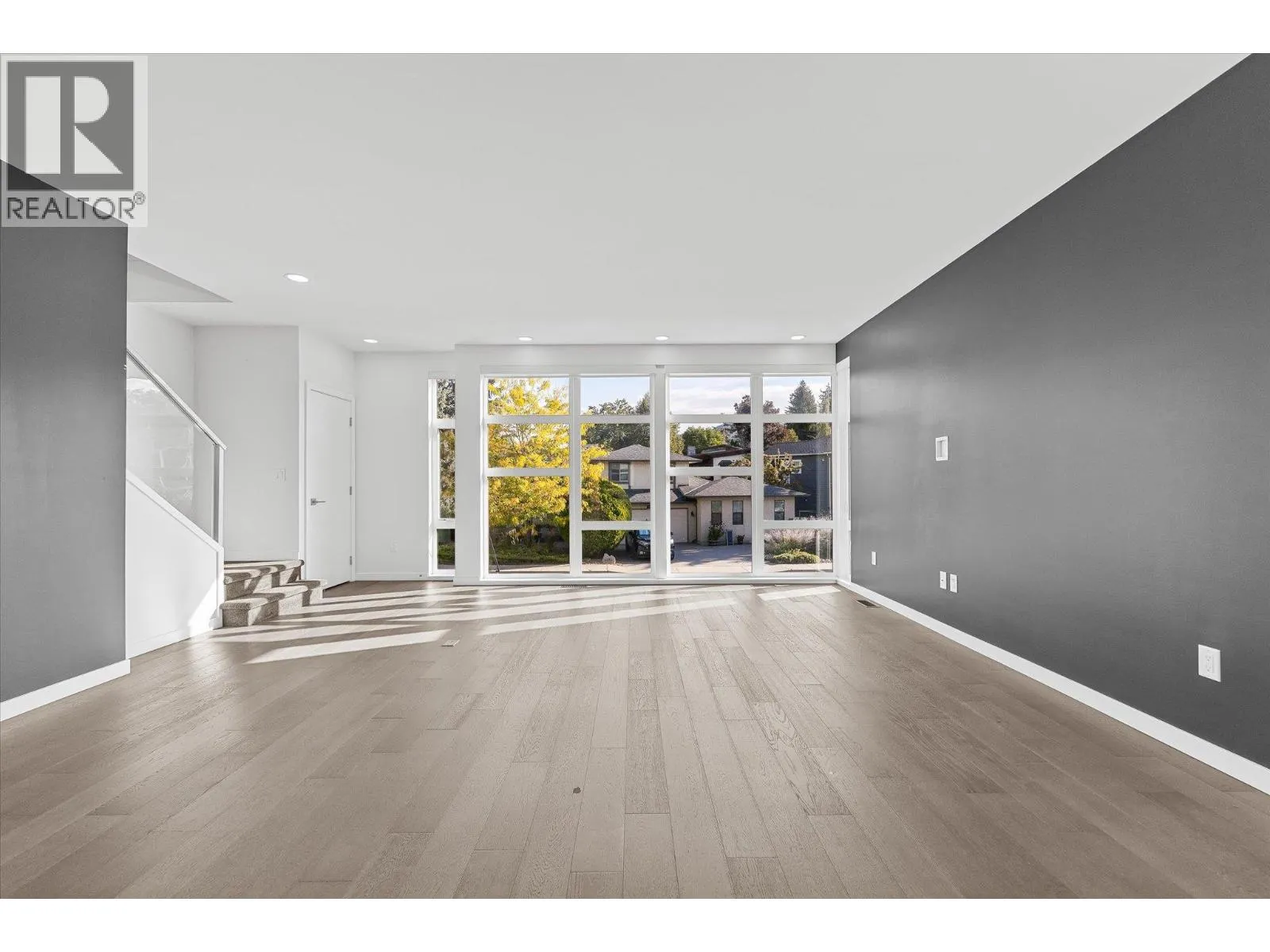 1515 Highland Drive N Unit# 37