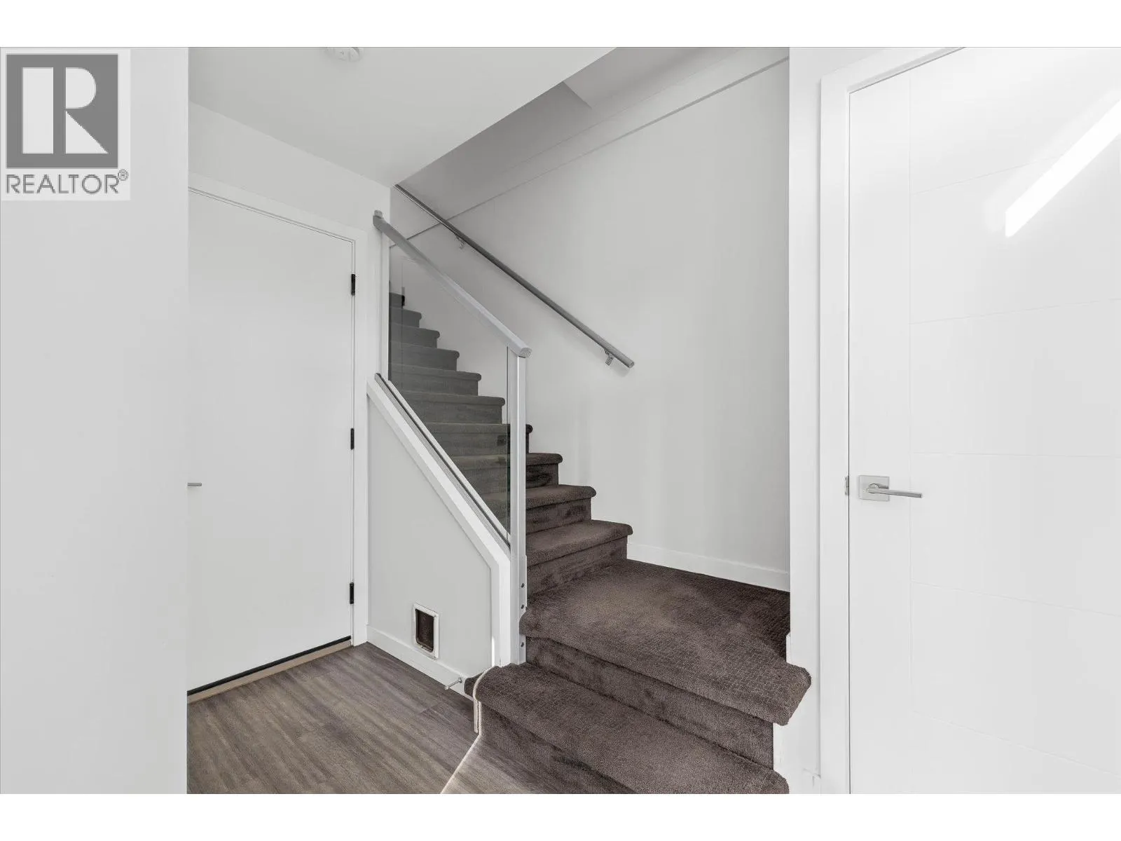 1515 Highland Drive N Unit# 37