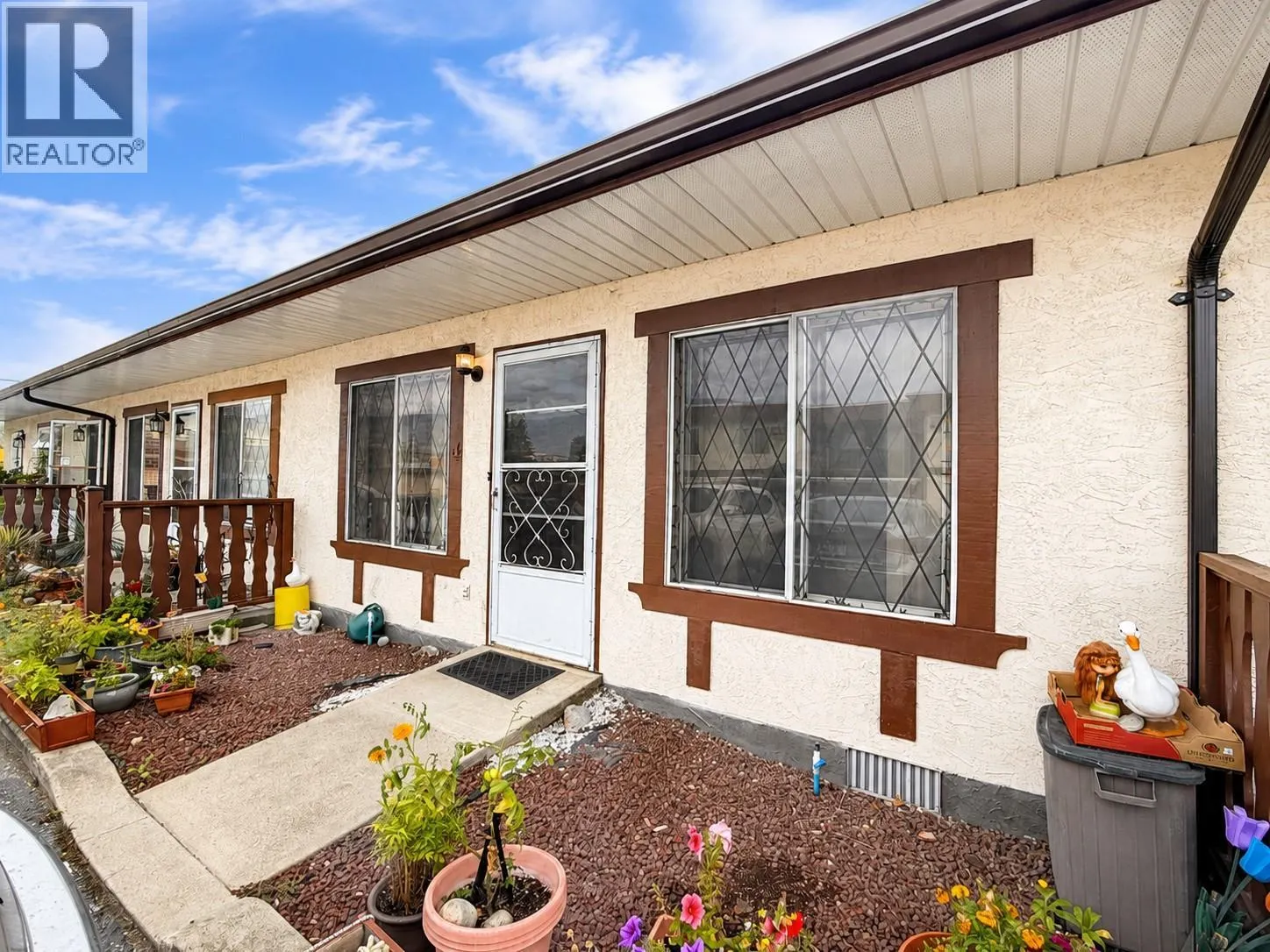 5869 Main Street Unit# 4