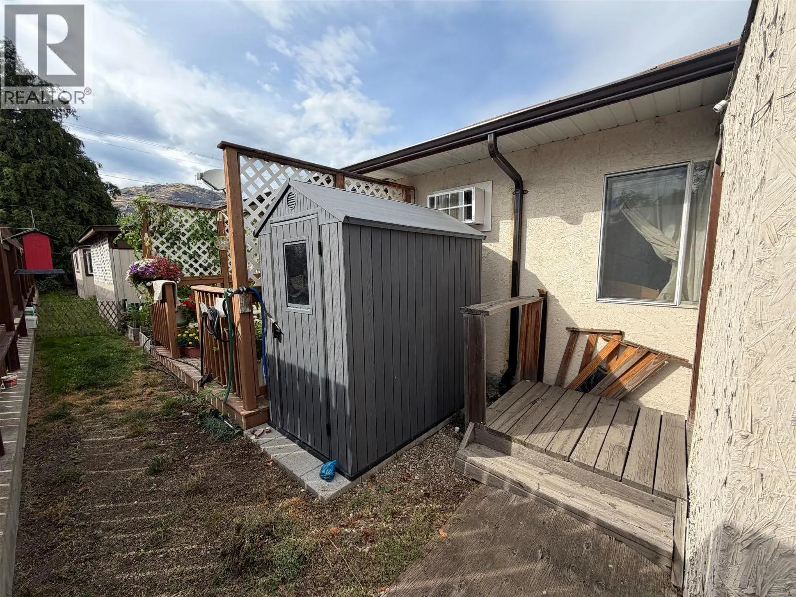5869 Main Street Unit# 4