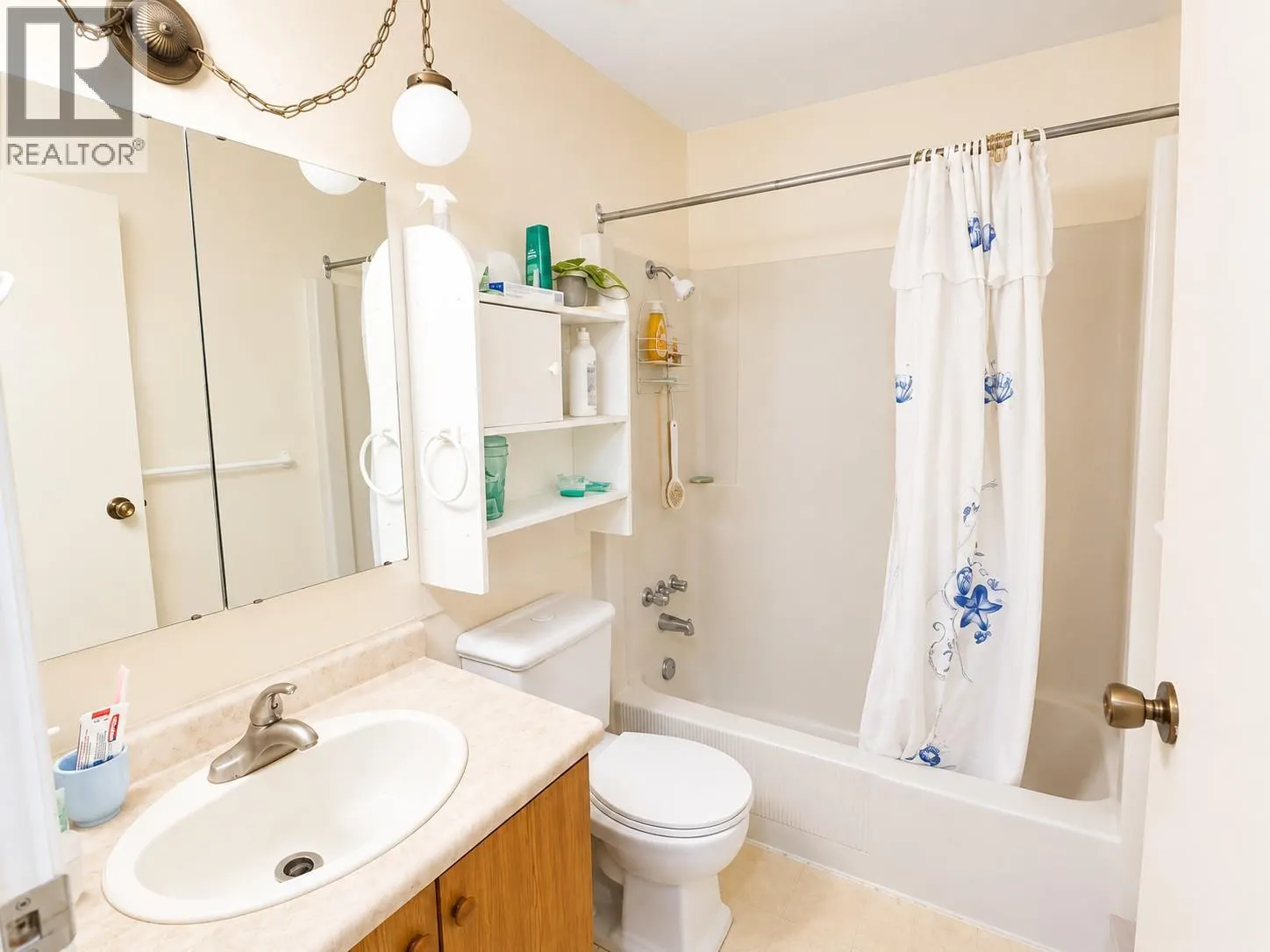 5869 Main Street Unit# 4