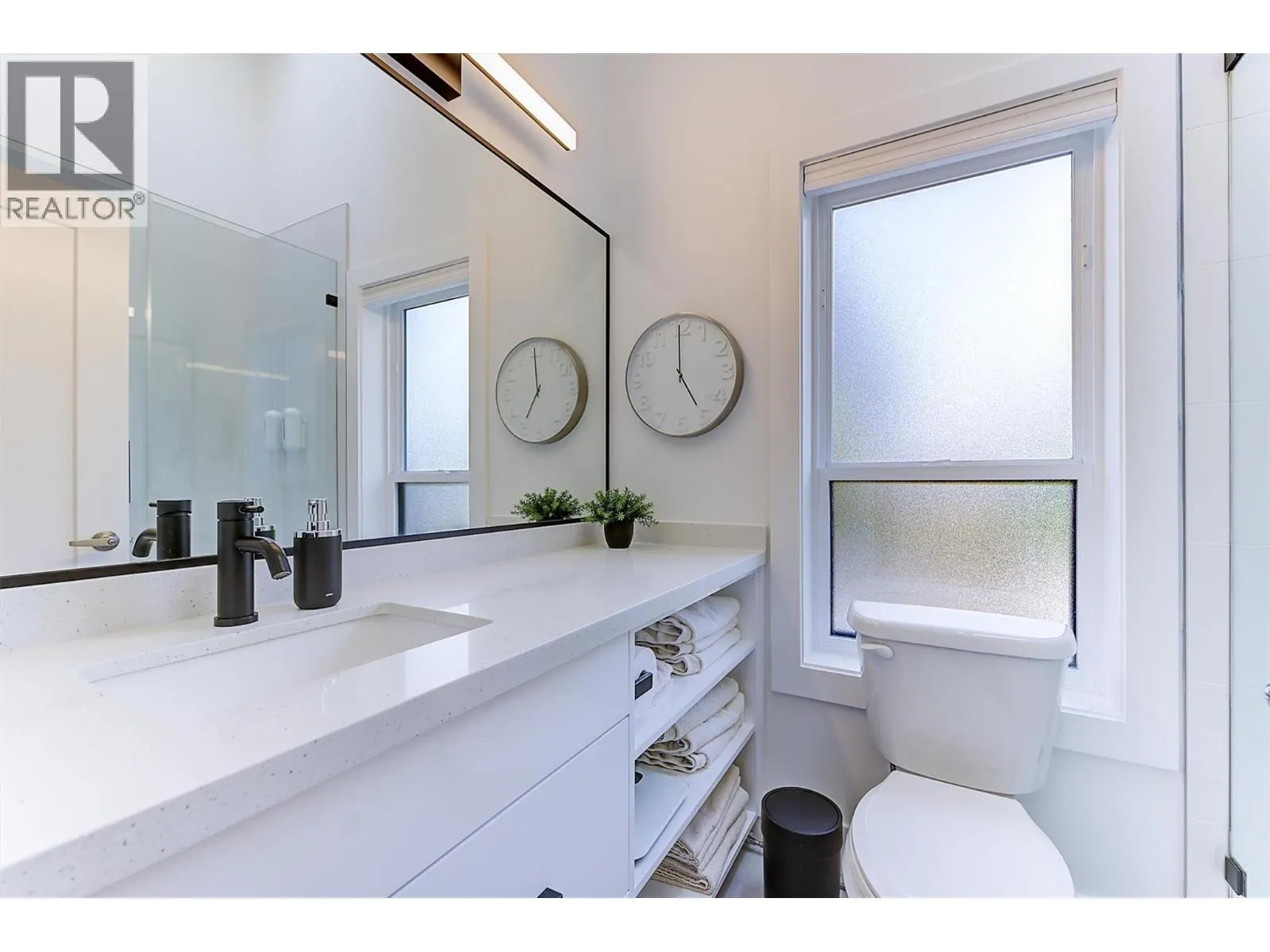 2274 Woodlawn Street Unit# 2