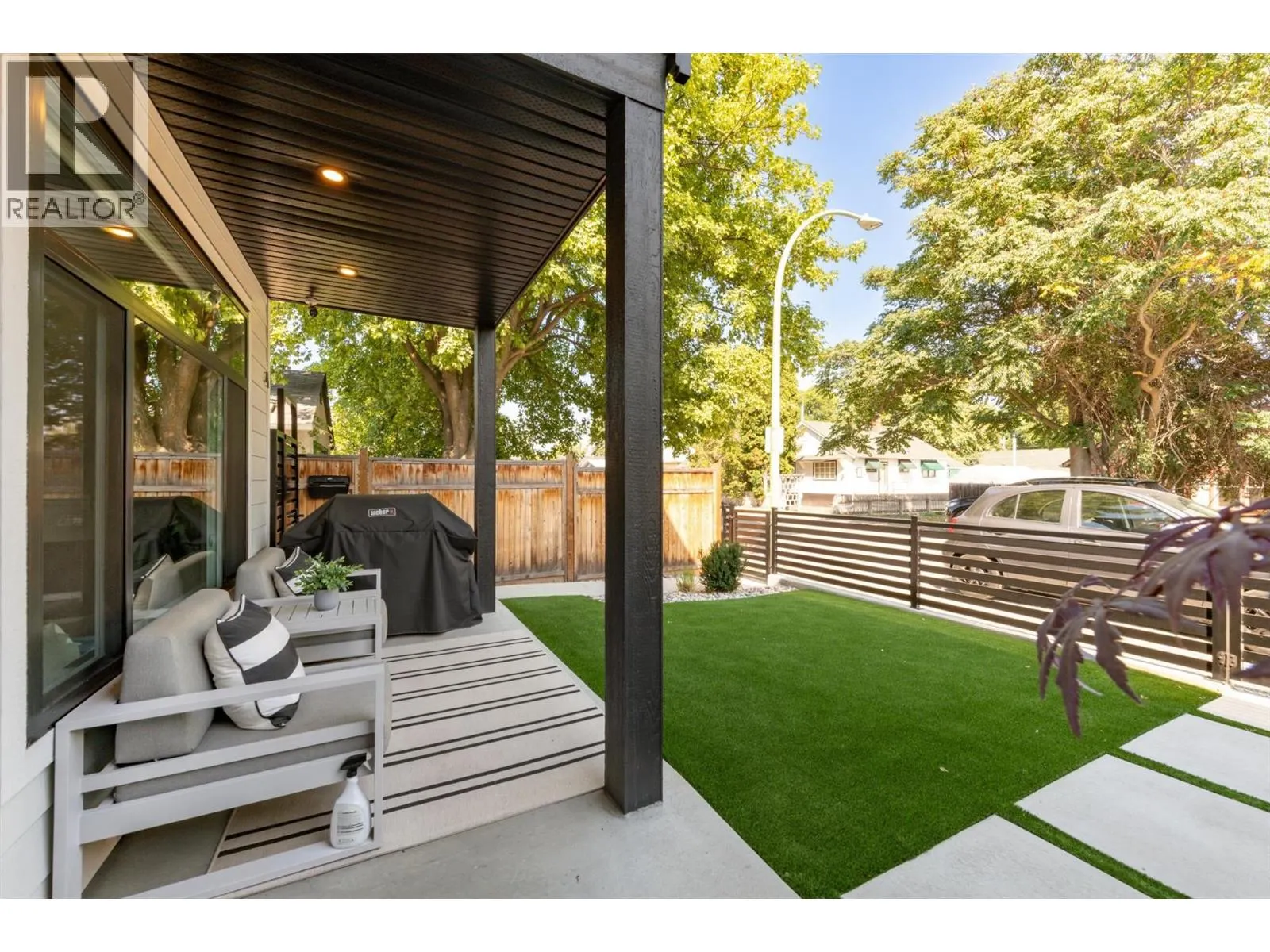 2274 Woodlawn Street Unit# 2