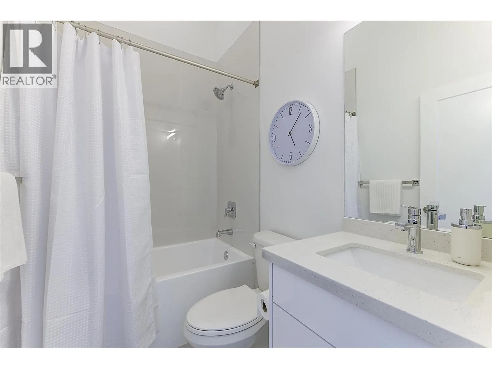 2274 Woodlawn Street Unit# 2