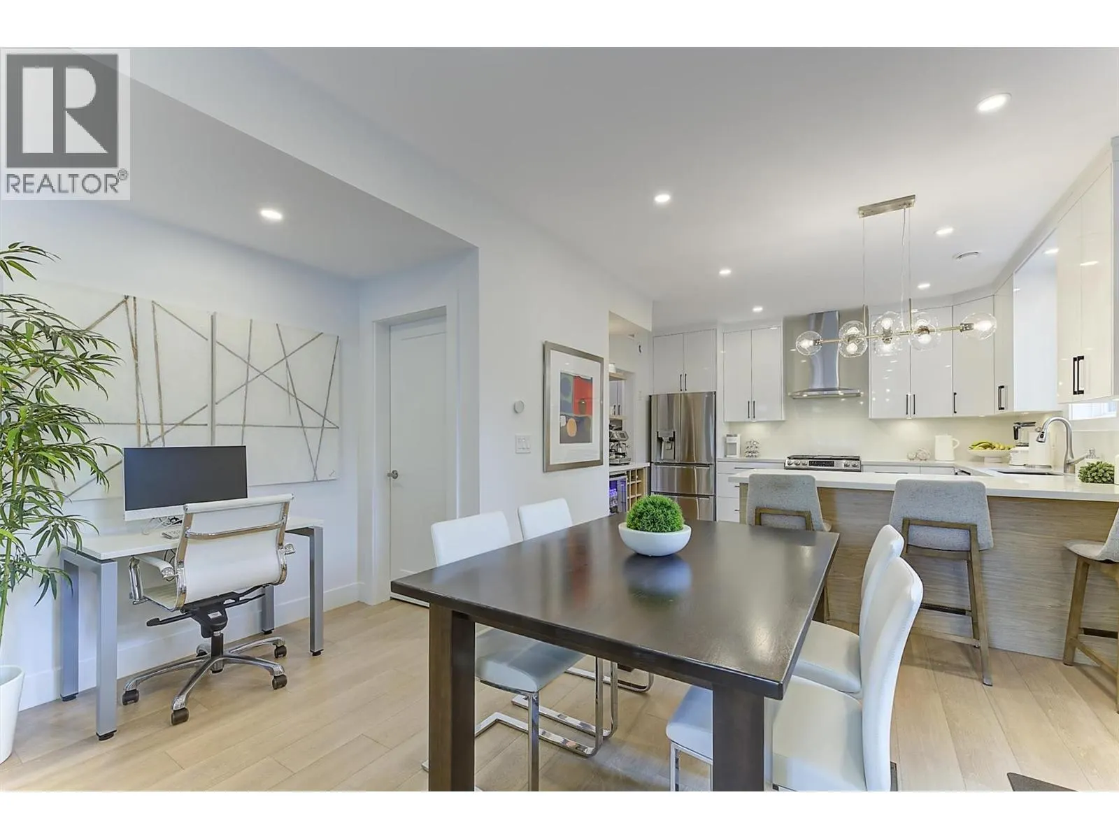 2274 Woodlawn Street Unit# 2