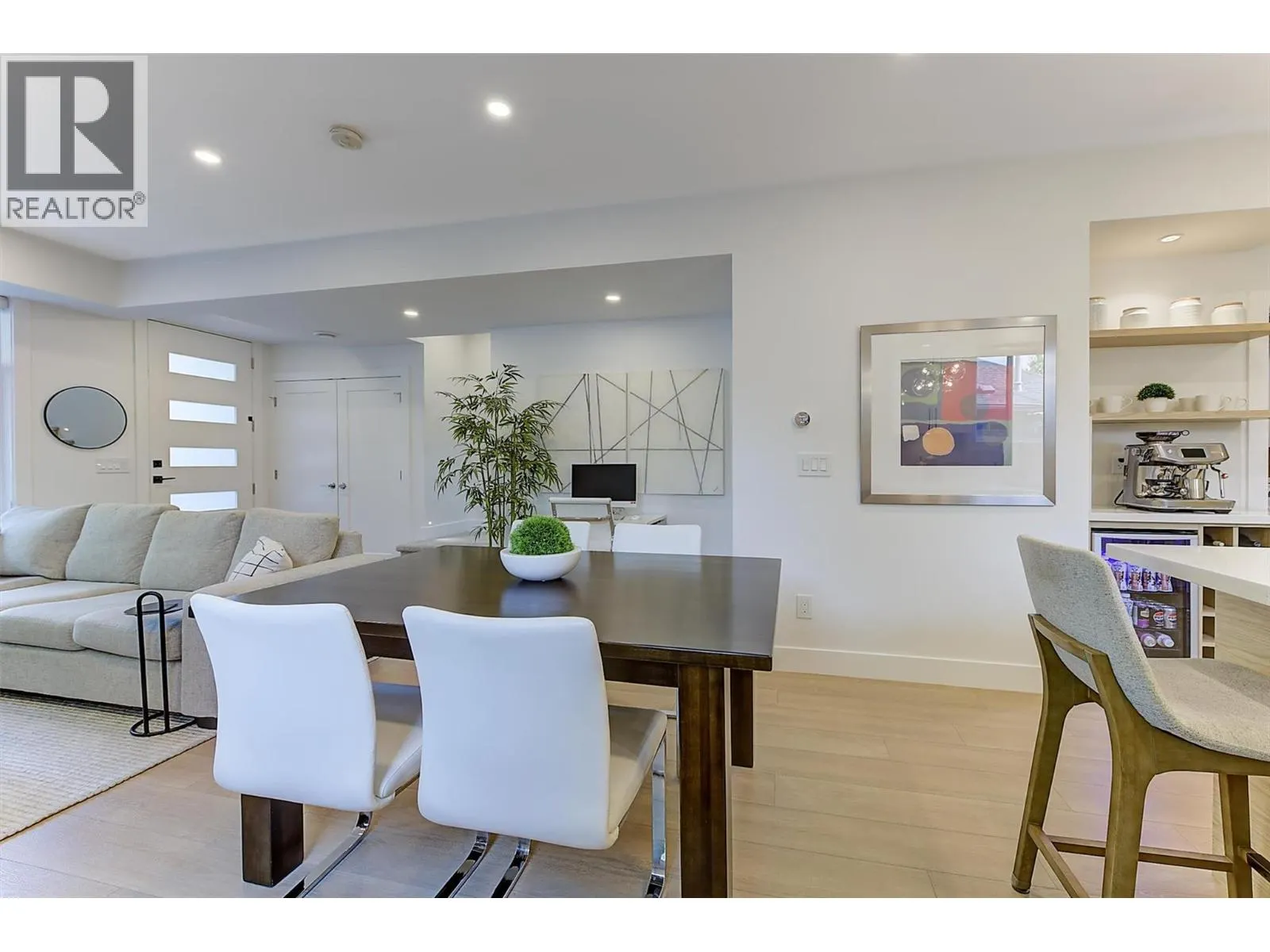 2274 Woodlawn Street Unit# 2