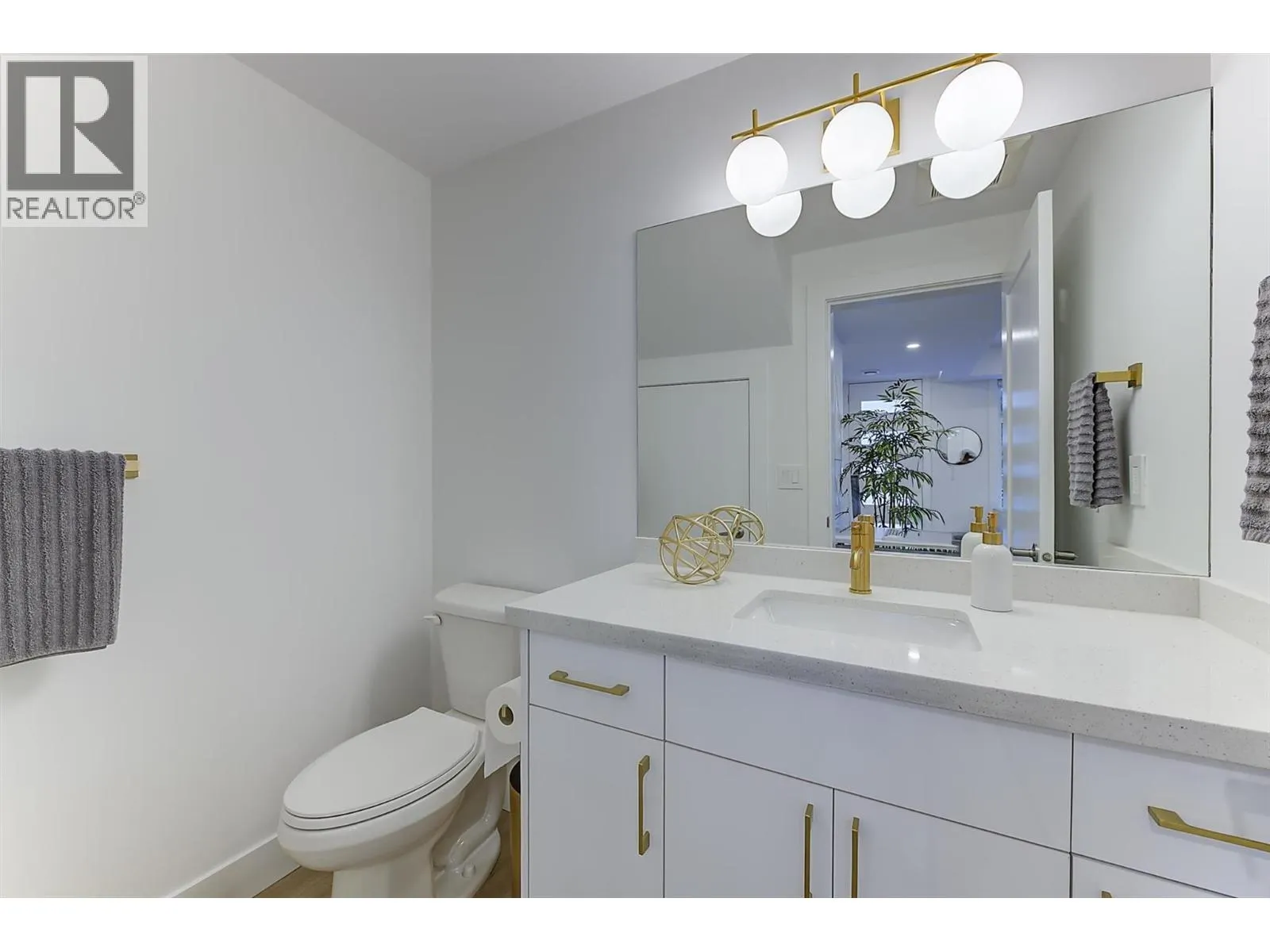2274 Woodlawn Street Unit# 2