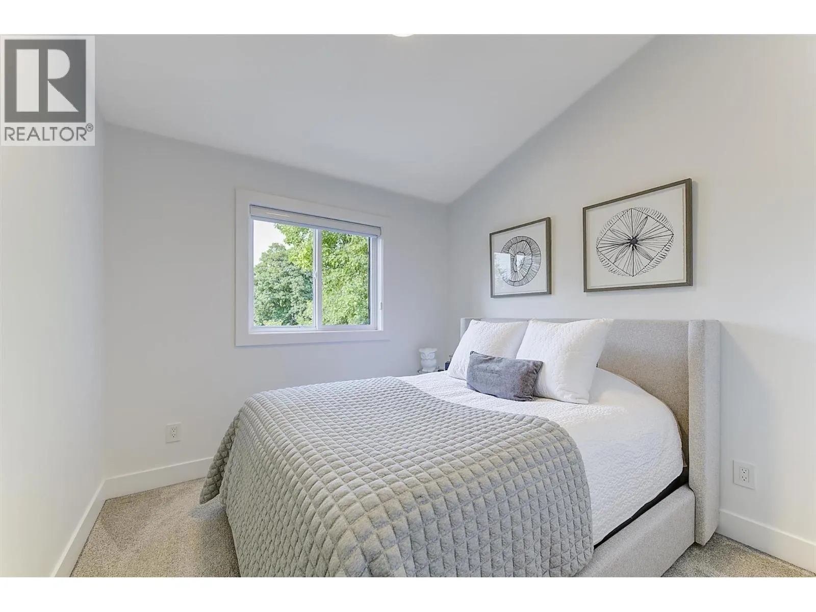 2274 Woodlawn Street Unit# 2