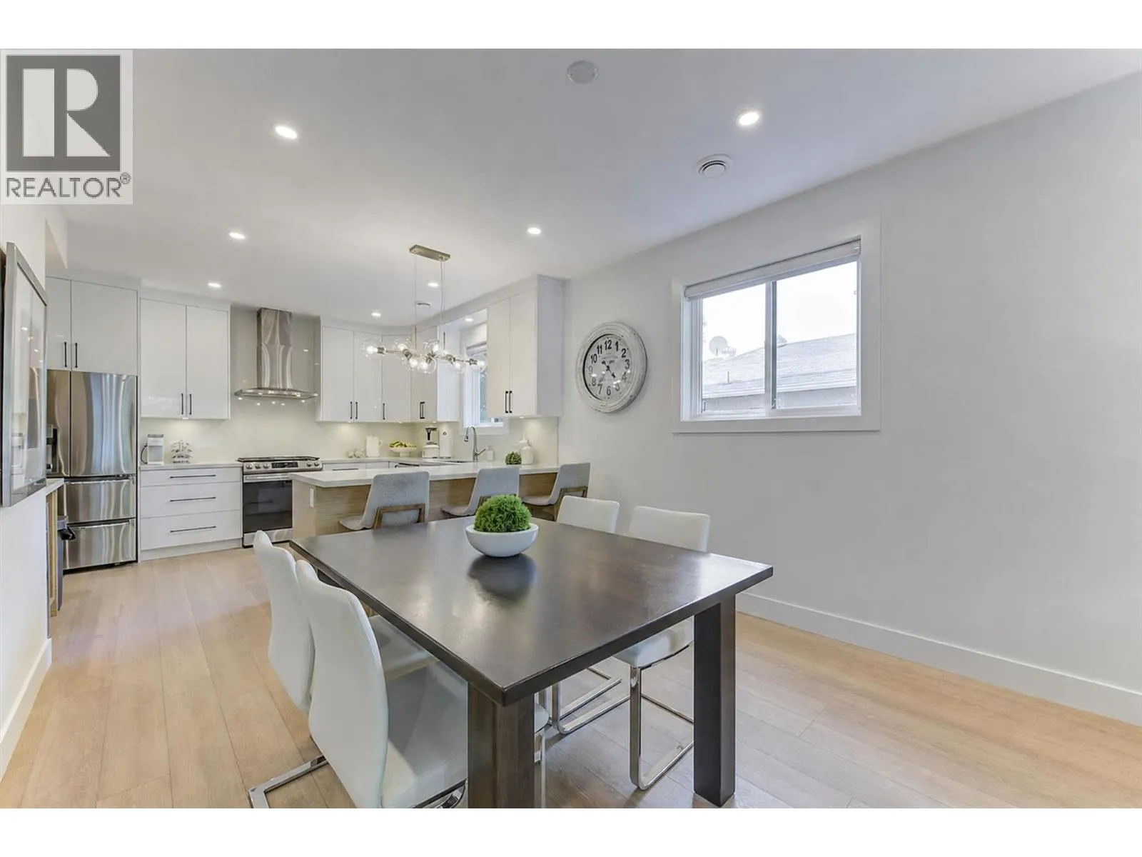 2274 Woodlawn Street Unit# 2