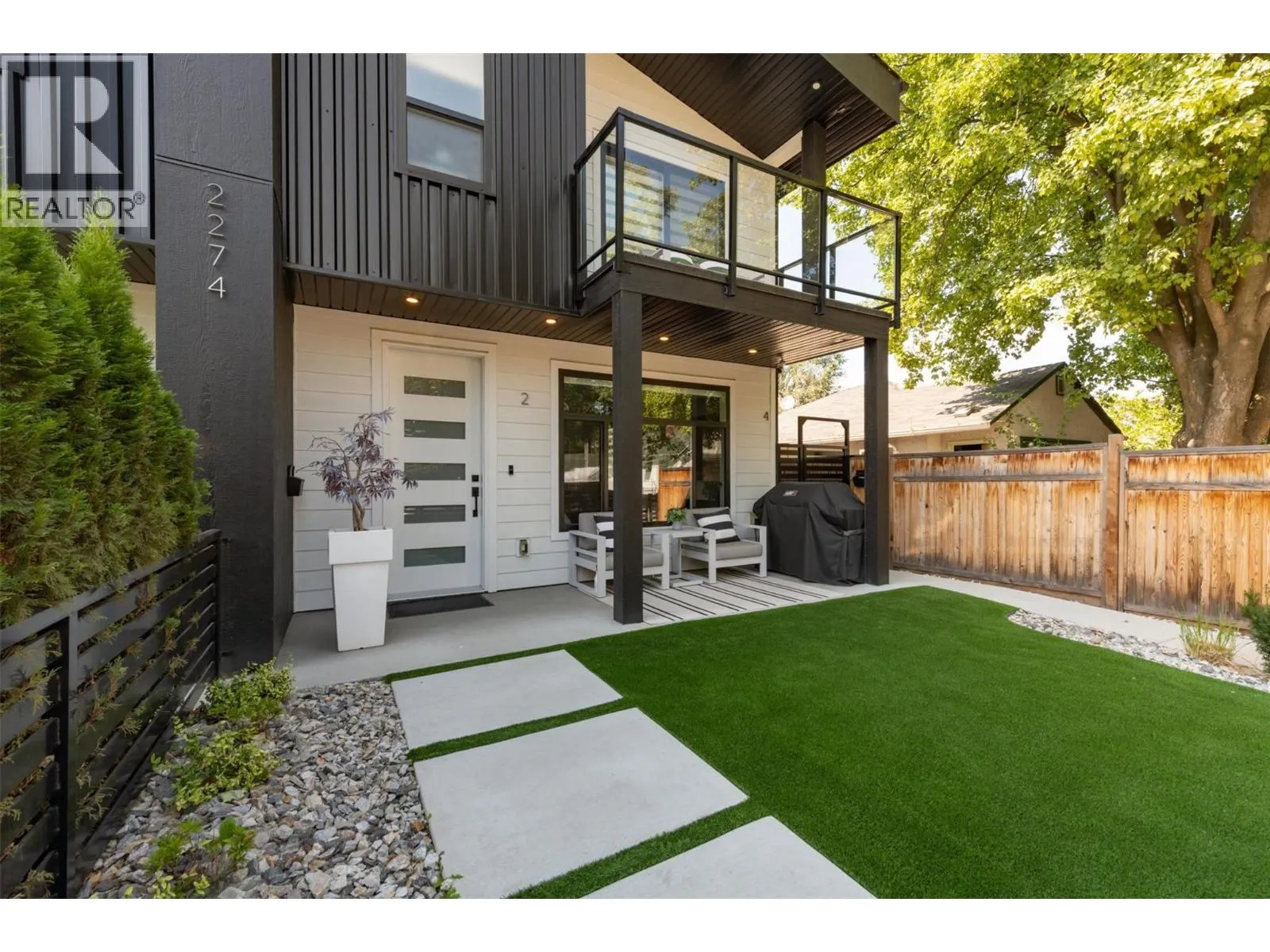 2274 Woodlawn Street Unit# 2