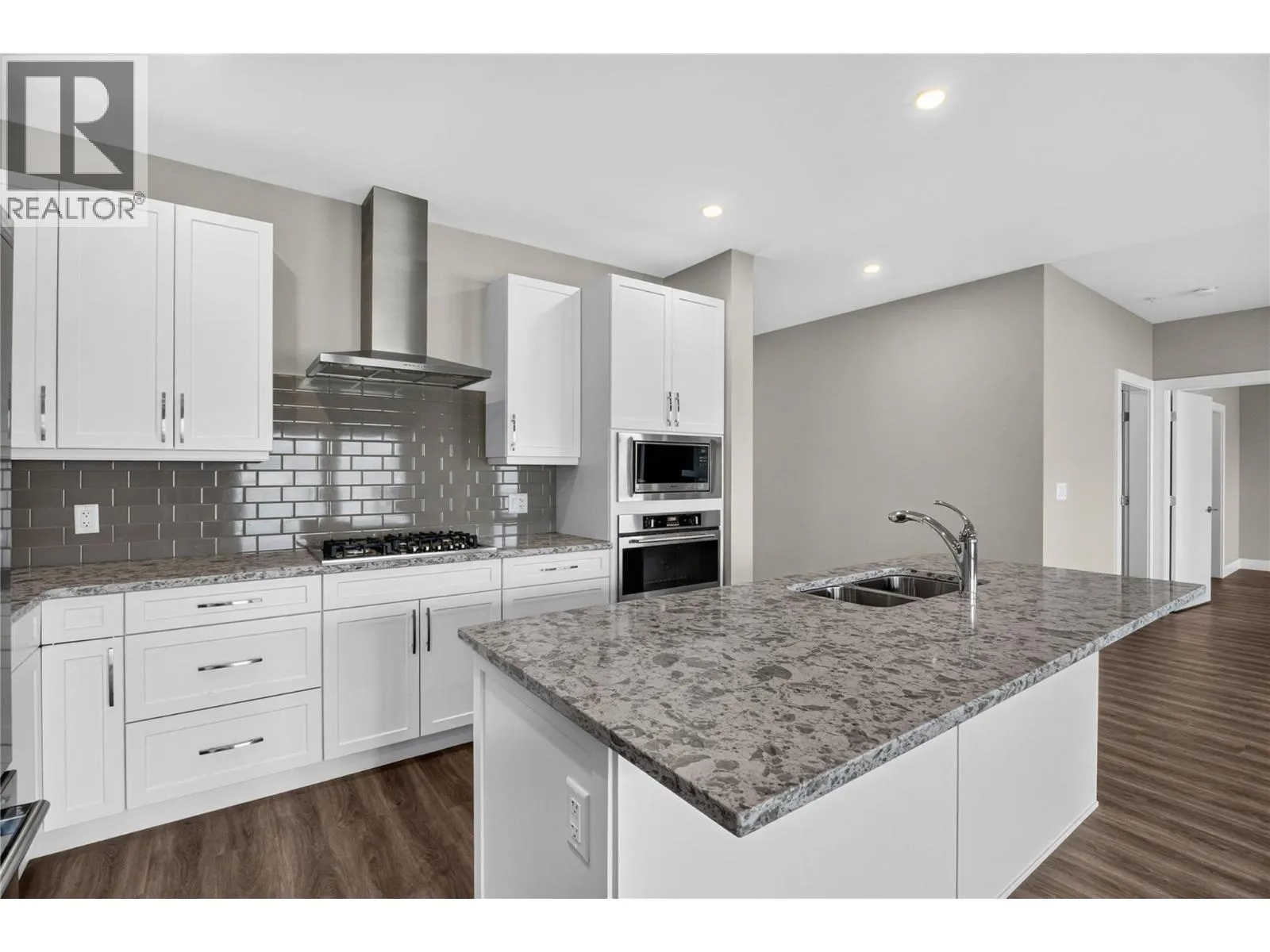 400 Vista Park Unit# 422