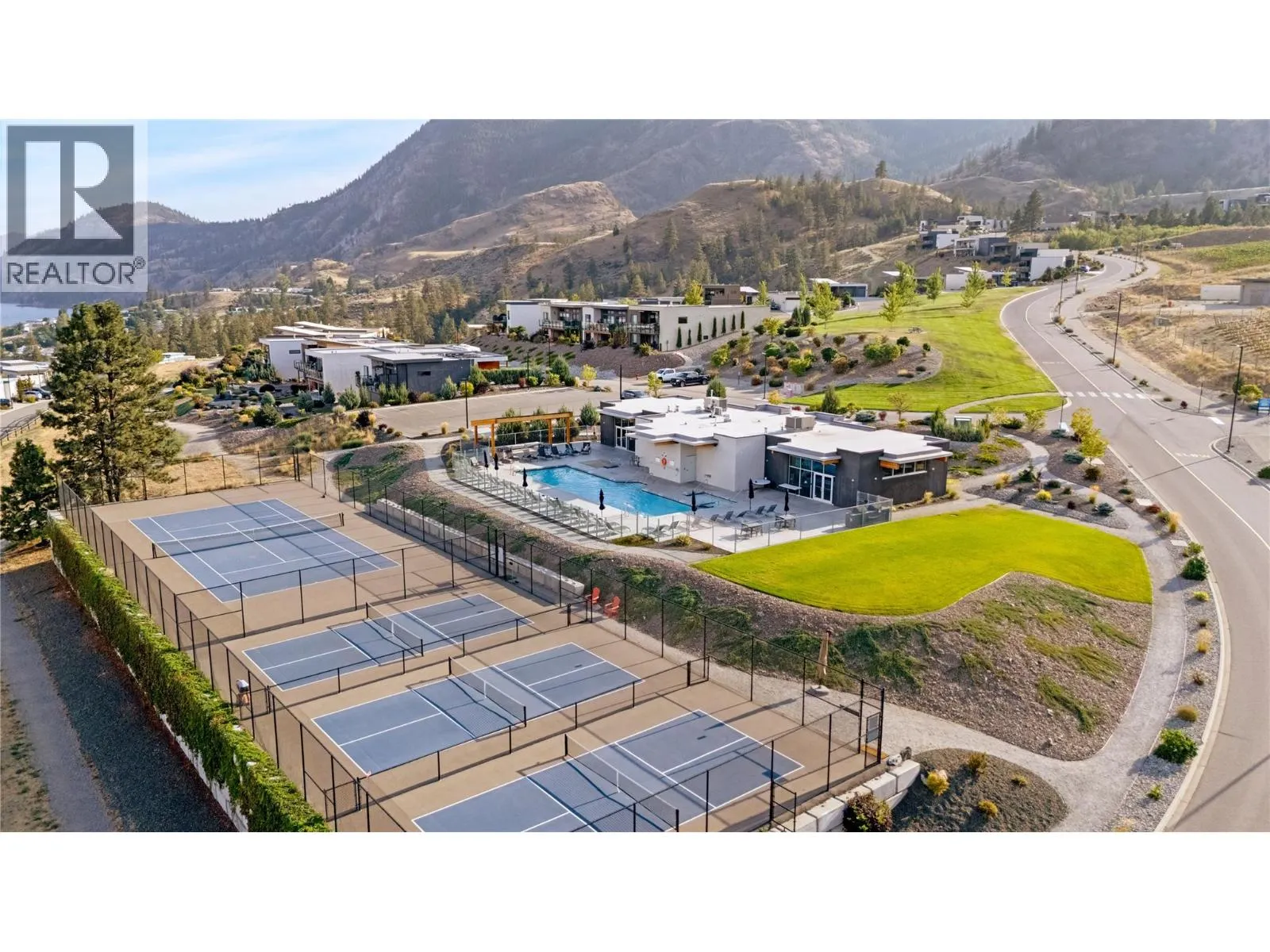 400 Vista Park Unit# 422