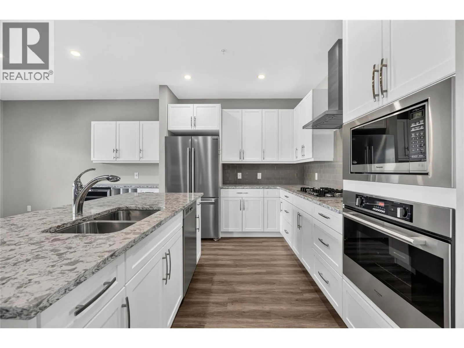 400 Vista Park Unit# 422