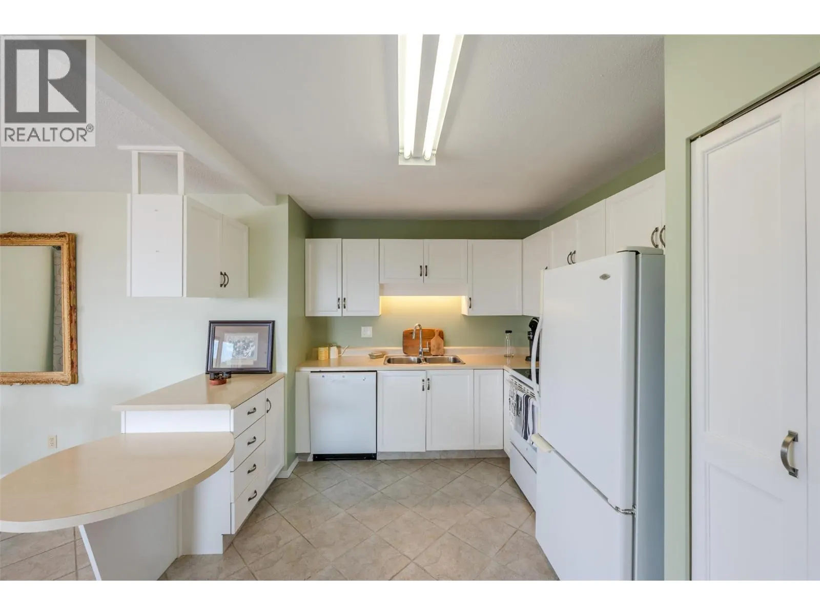 84 Van Horne Street Unit# 304