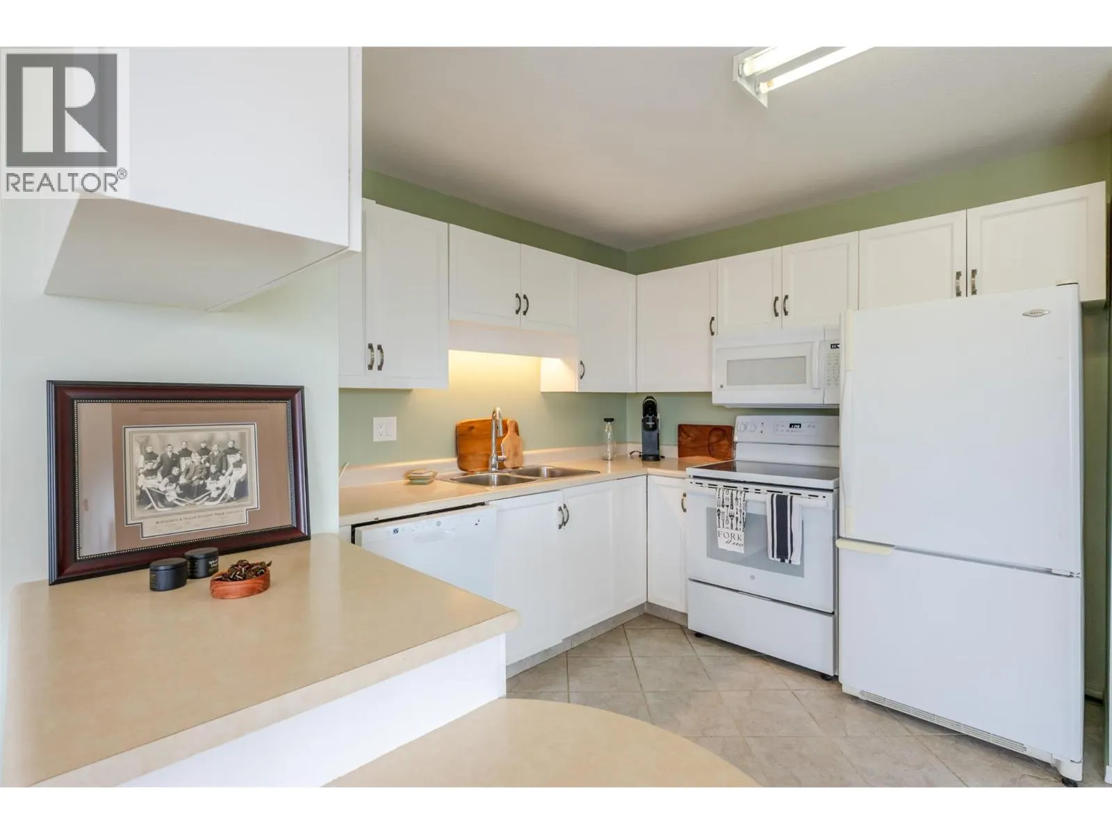 84 Van Horne Street Unit# 304