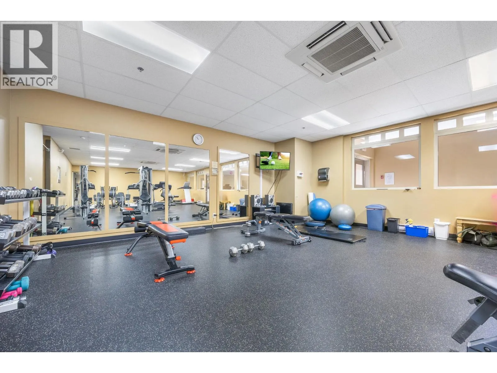 3996 Beach Avenue Unit# 308 Lot# 36