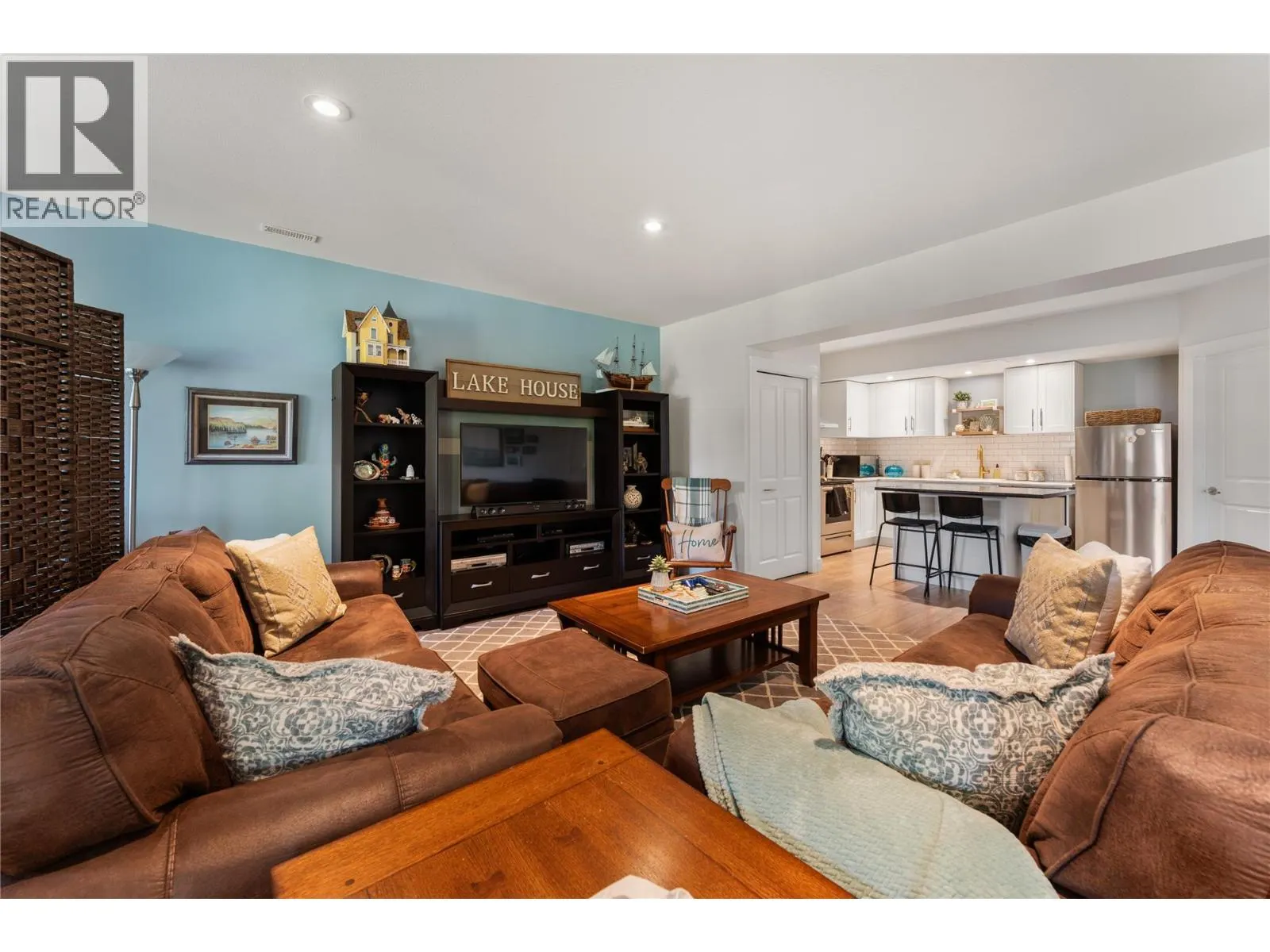 13011 East Ridge Drive