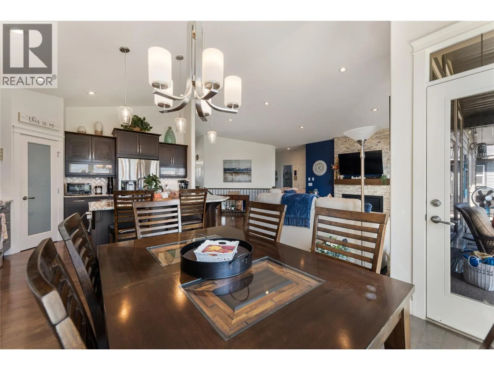 13011 East Ridge Drive