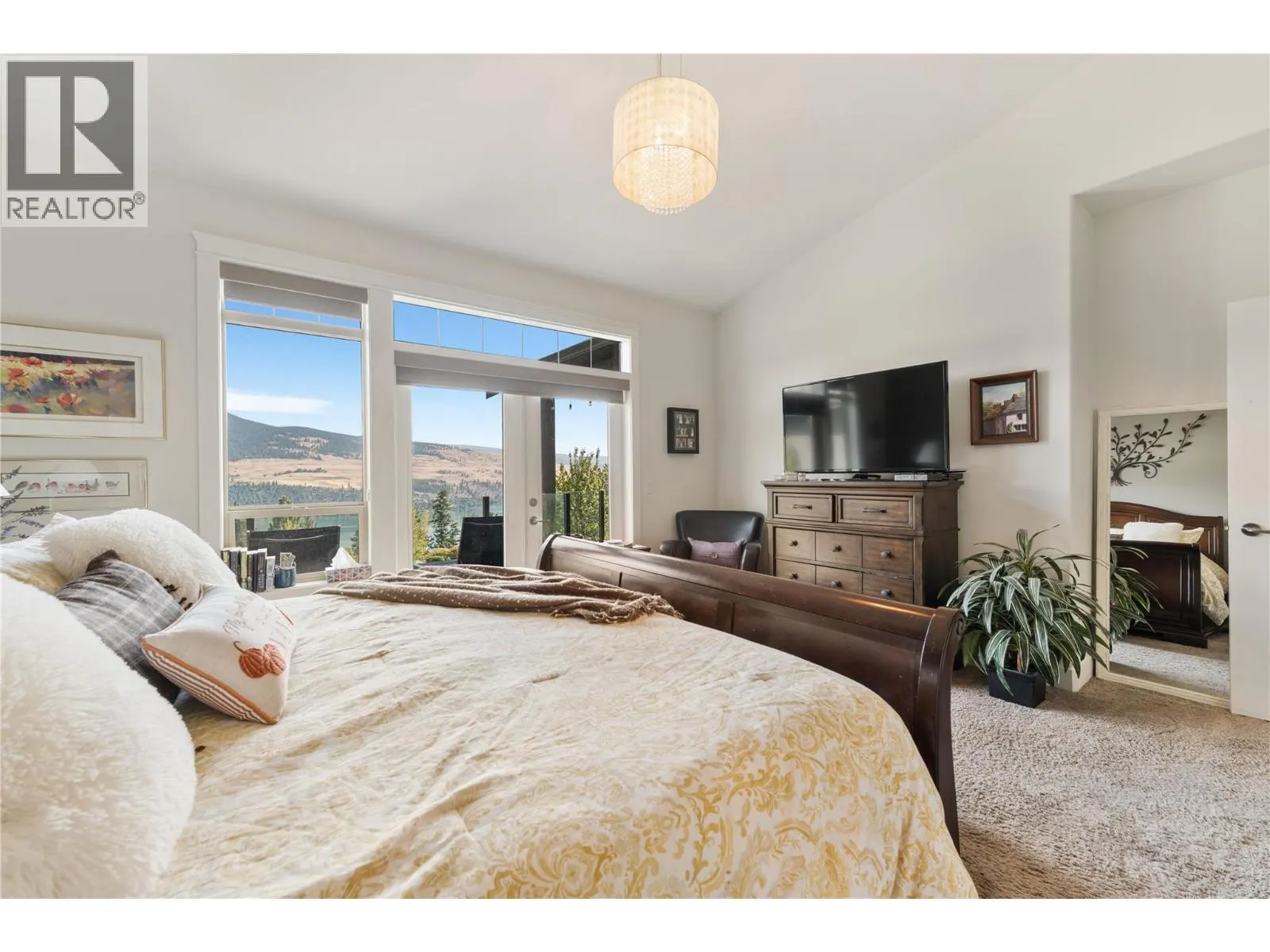 13011 East Ridge Drive