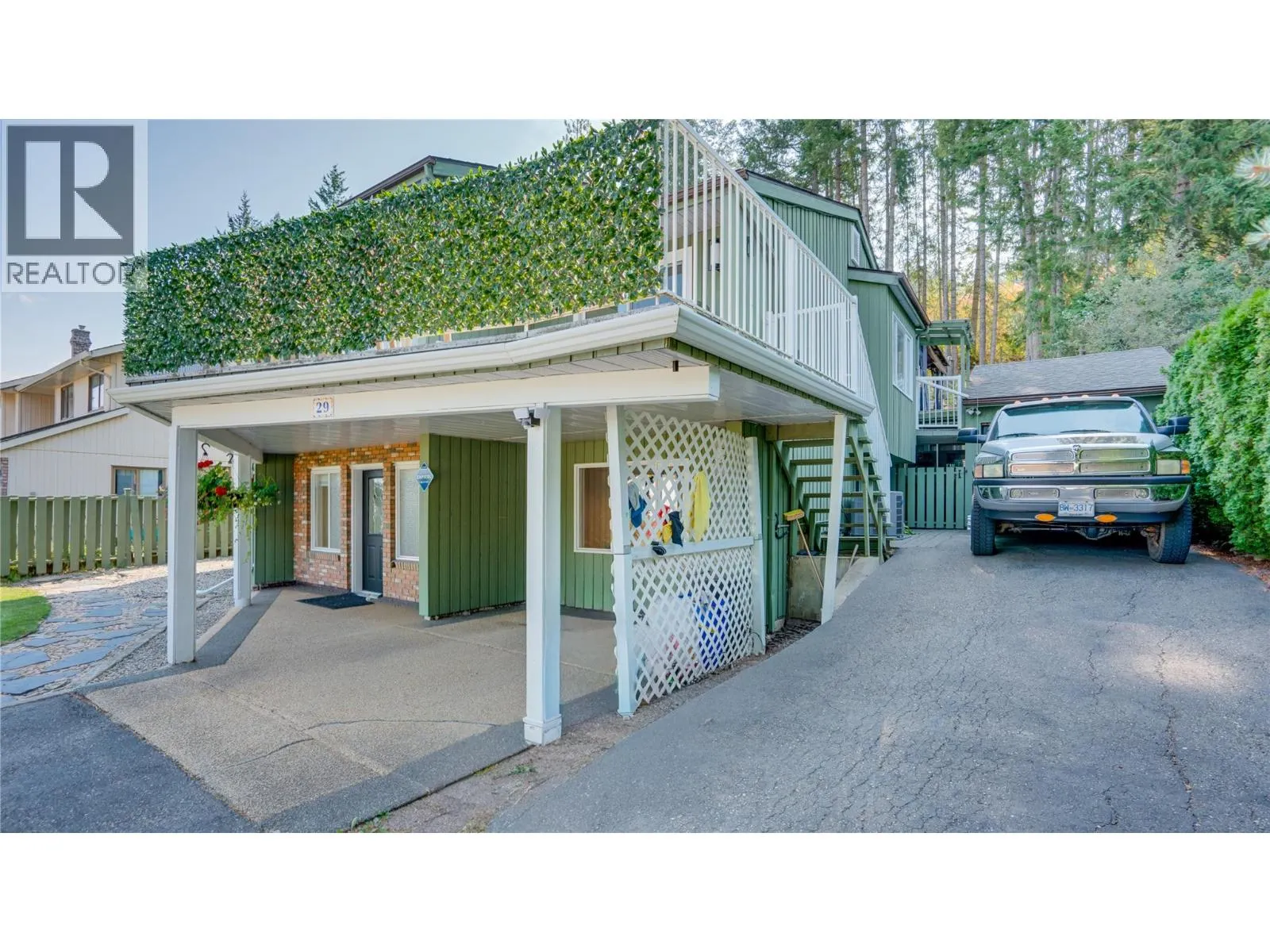29 Preston Crescent
