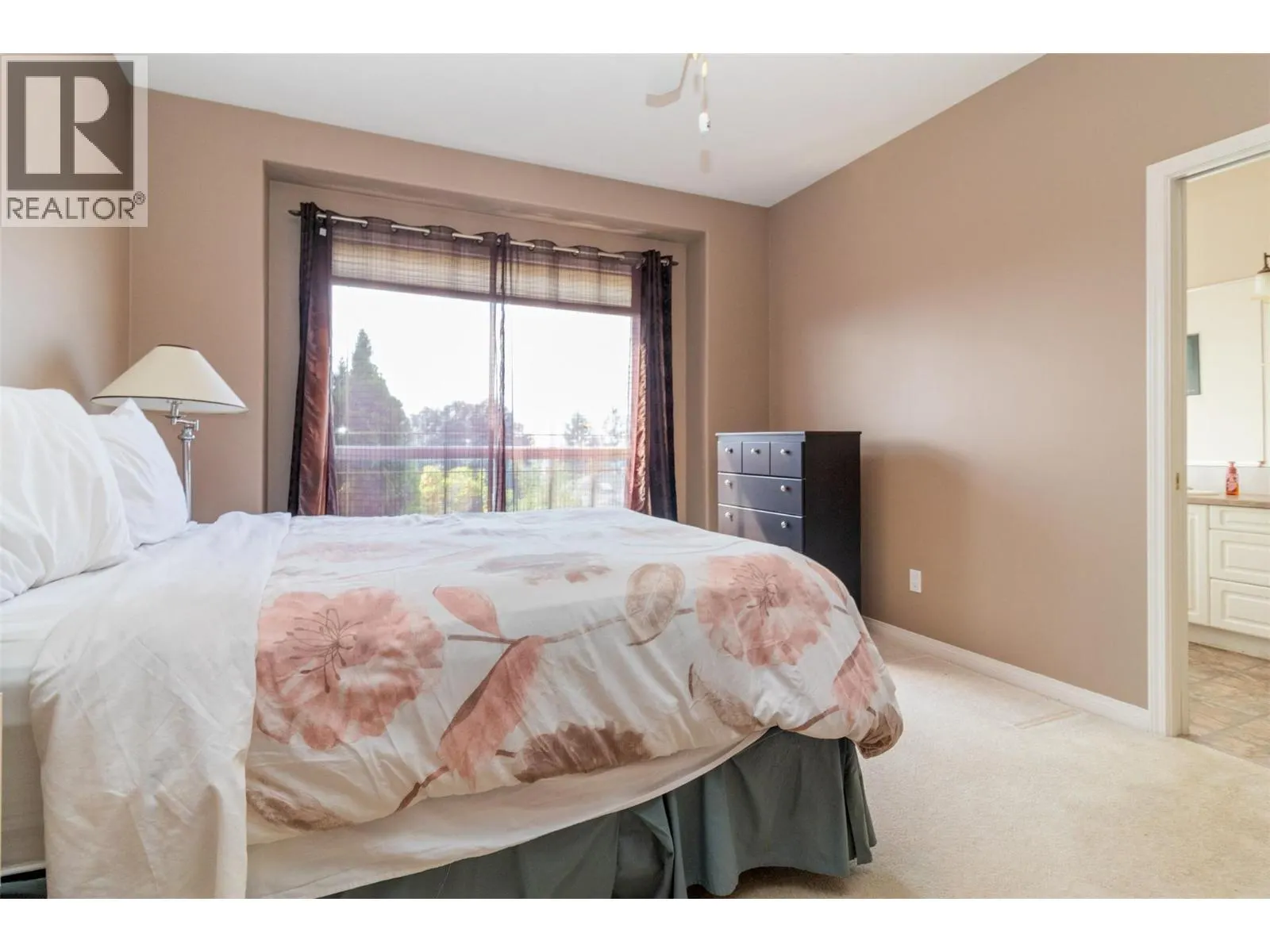 843 Lone Pine Drive