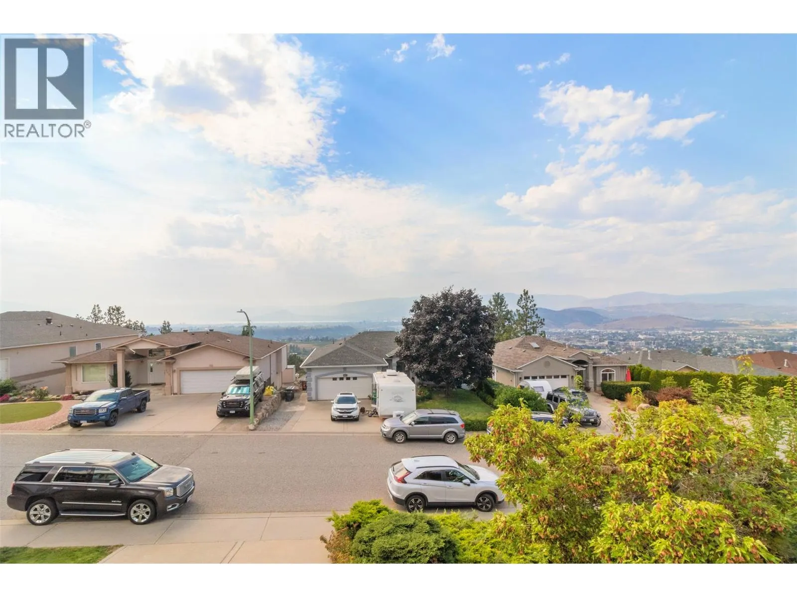843 Lone Pine Drive