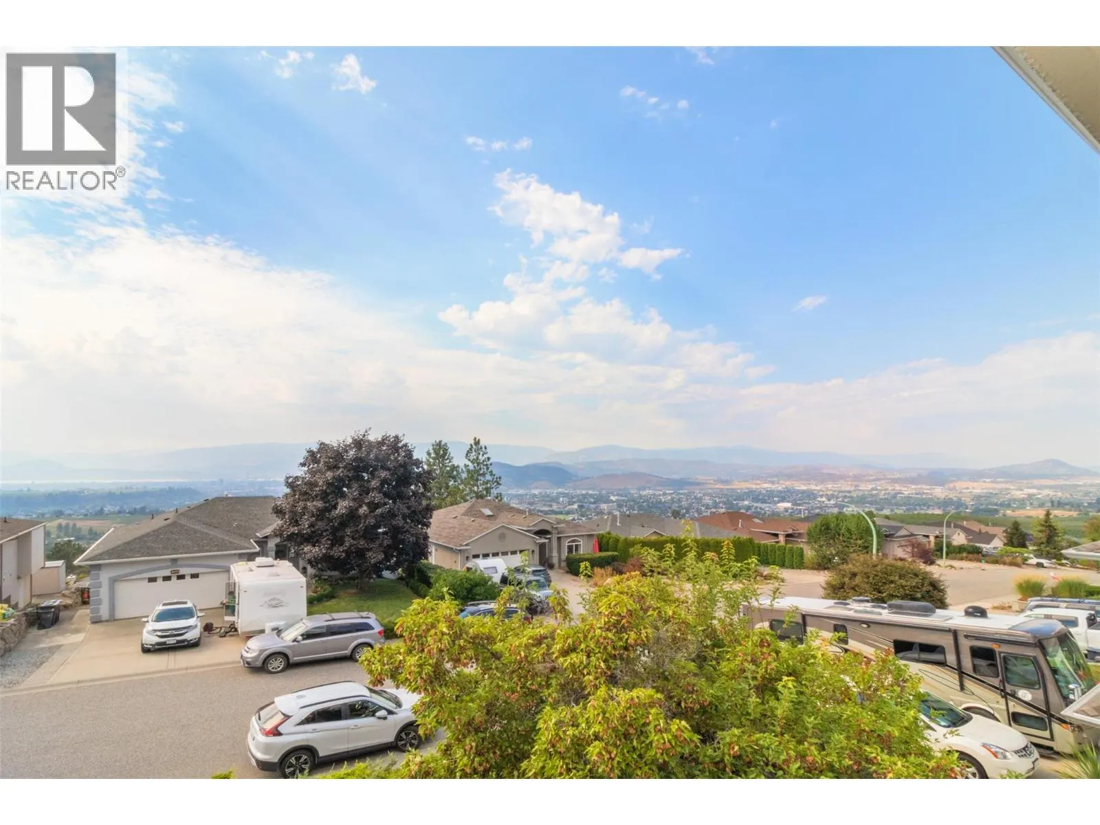 843 Lone Pine Drive