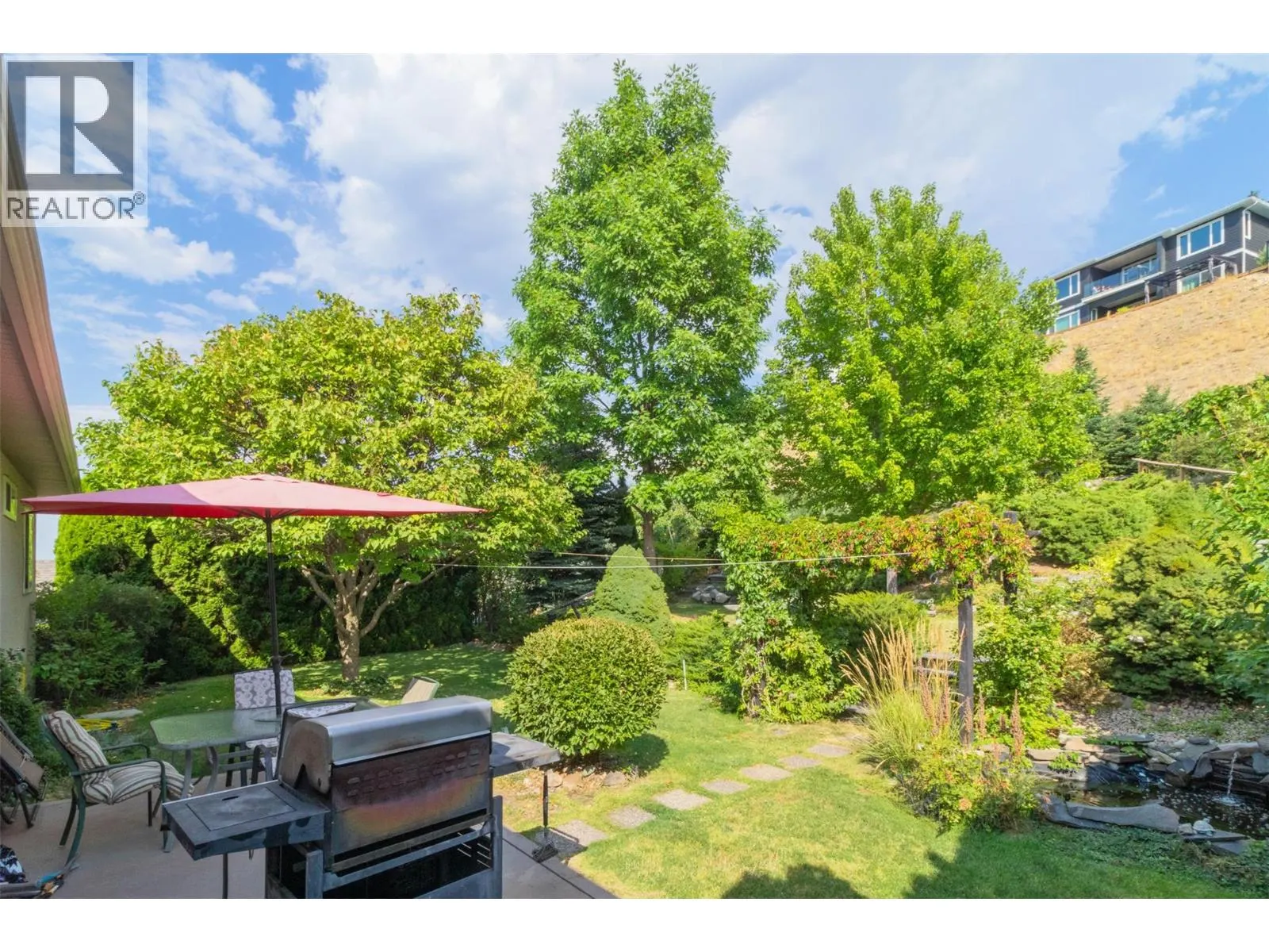 843 Lone Pine Drive