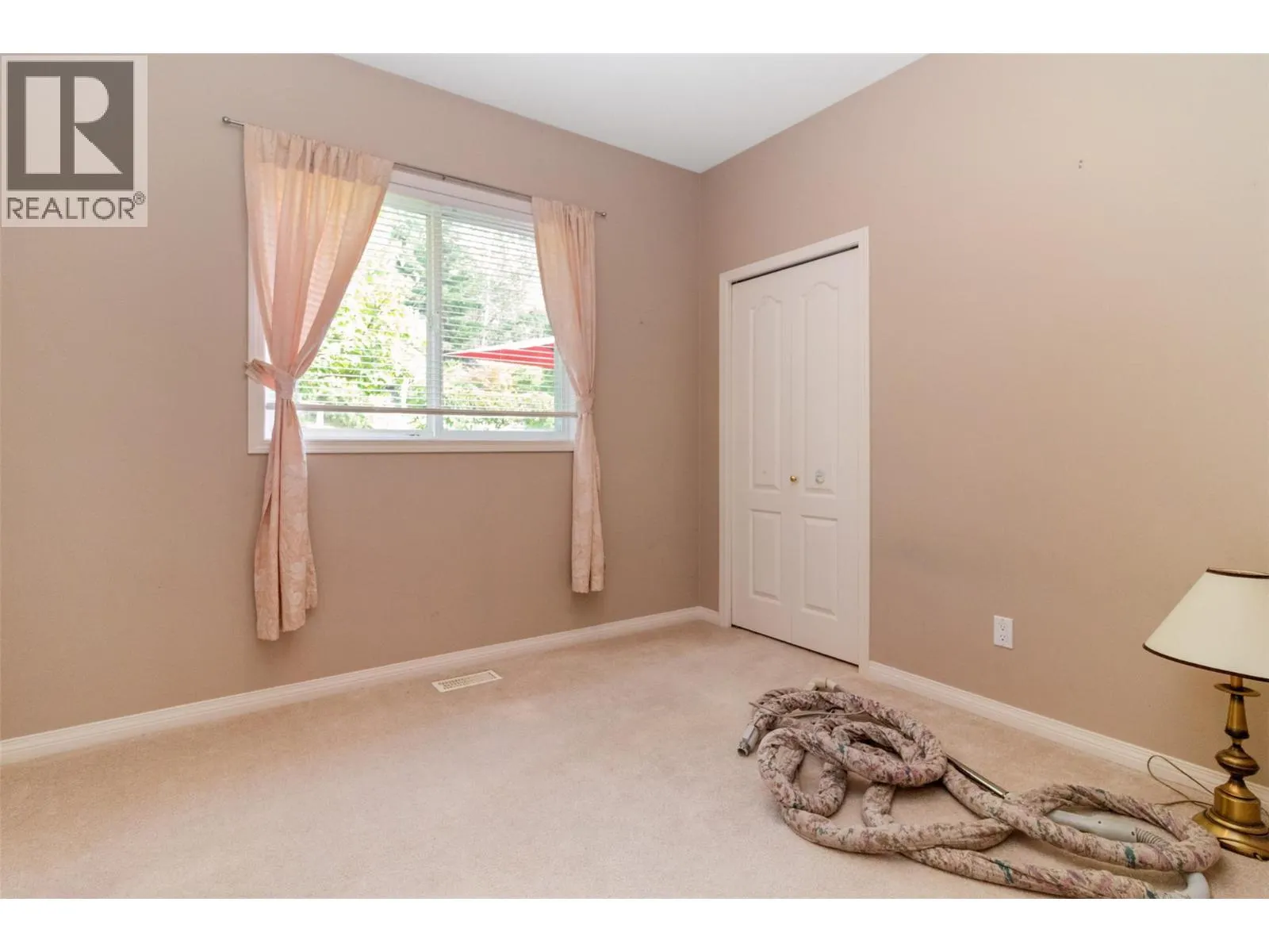 843 Lone Pine Drive