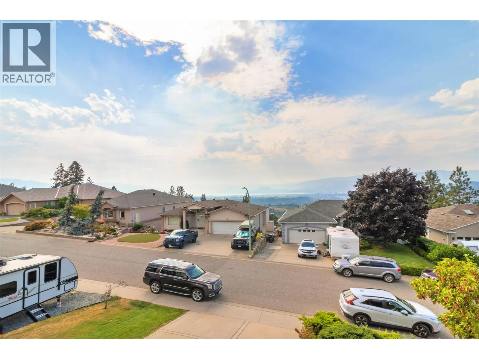 843 Lone Pine Drive