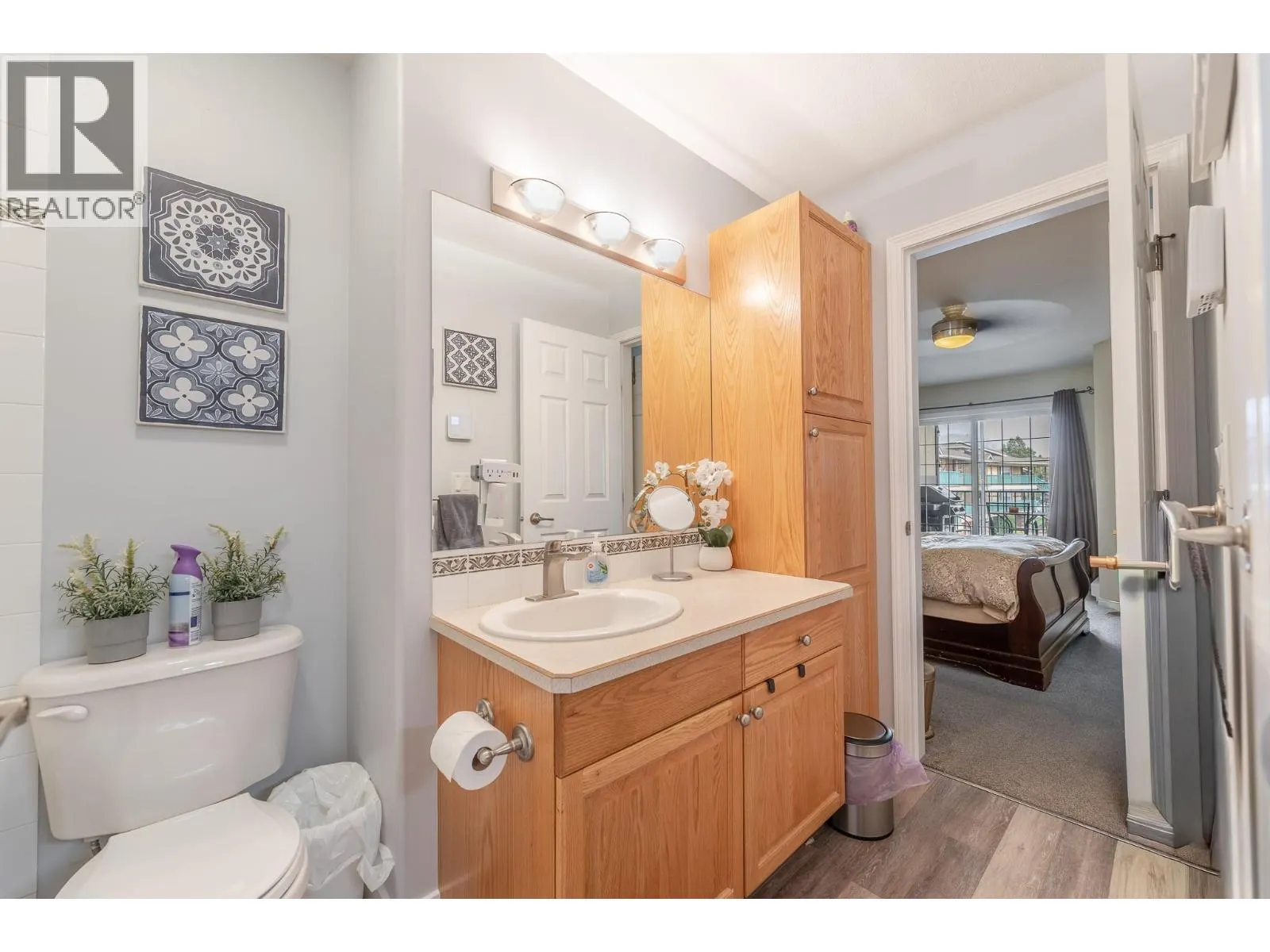 850 Railway Lane Unit# 203