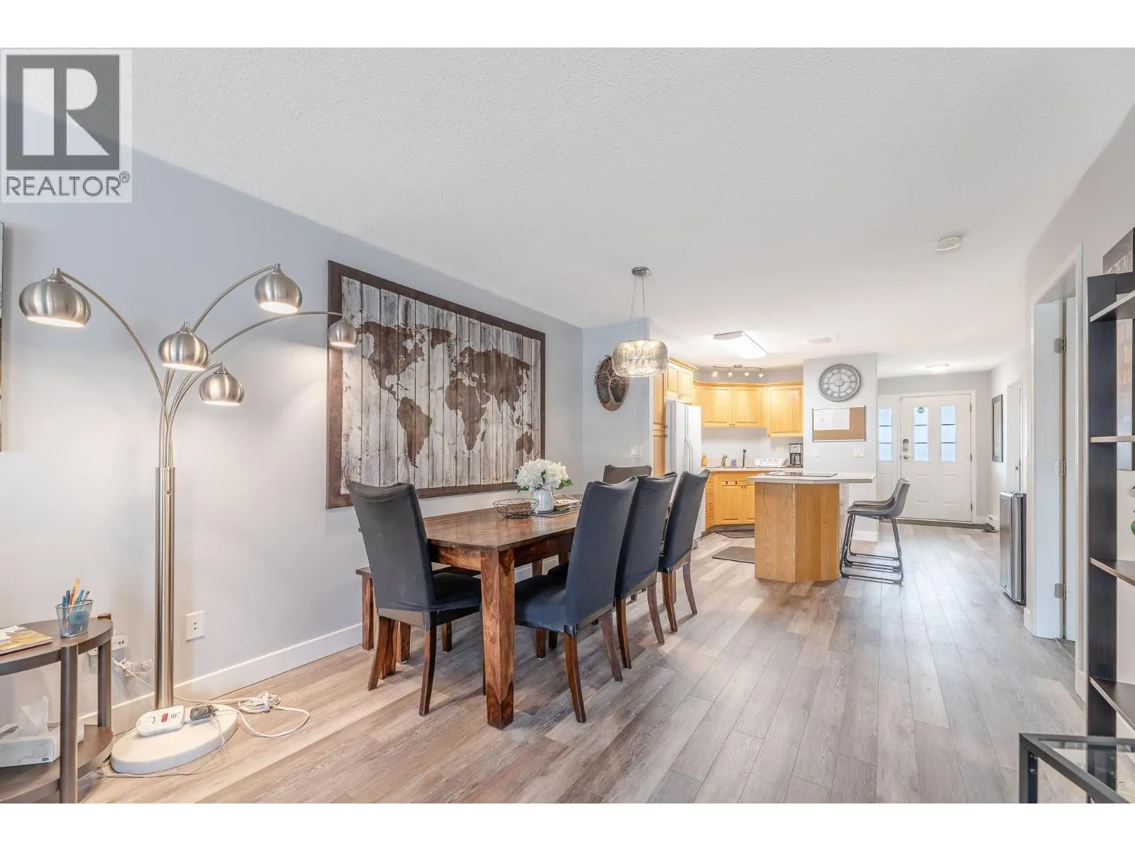 850 Railway Lane Unit# 203