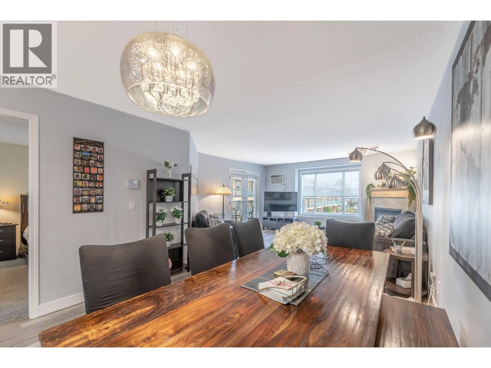 850 Railway Lane Unit# 203