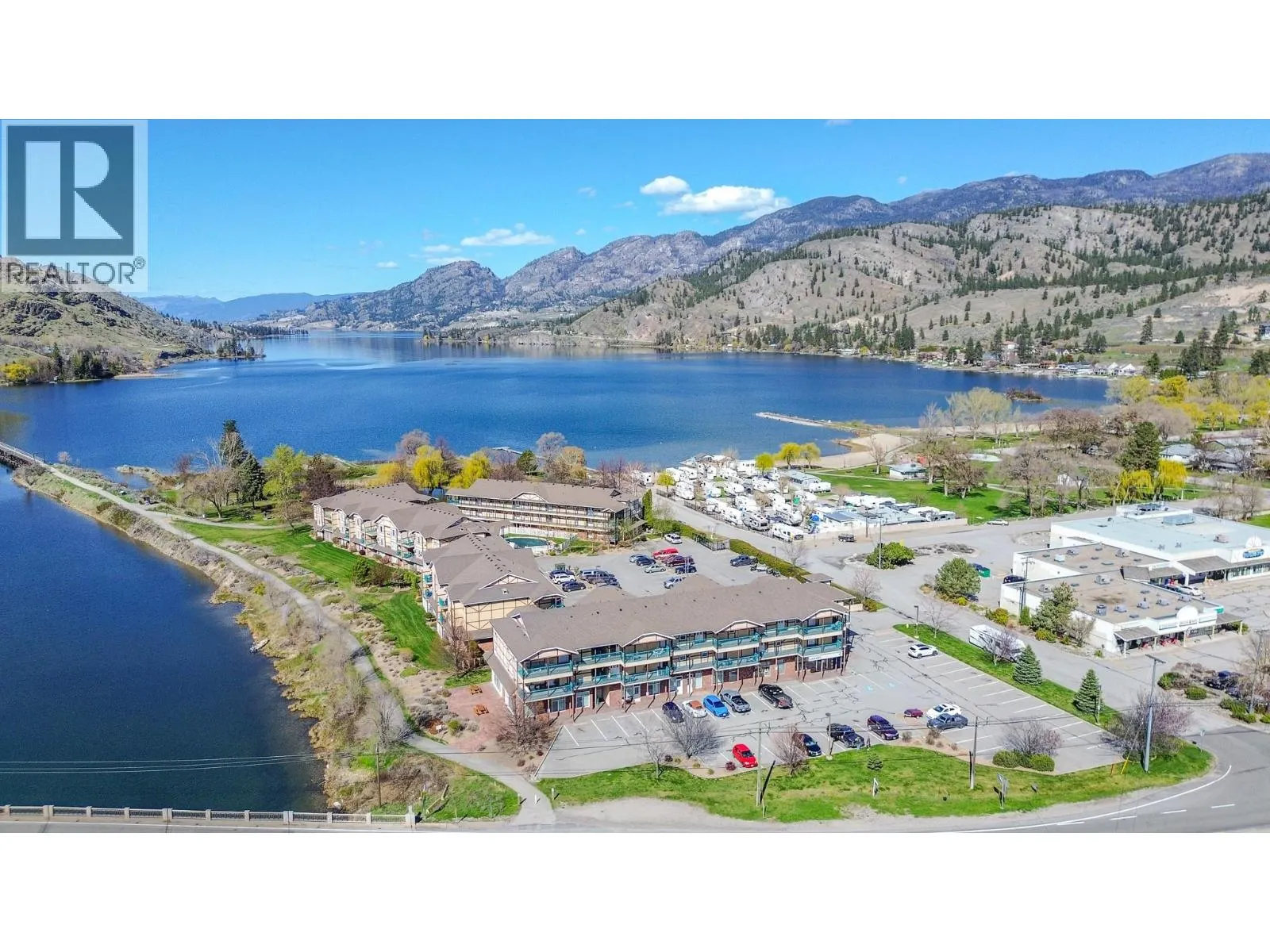 850 Railway Lane Unit# 203