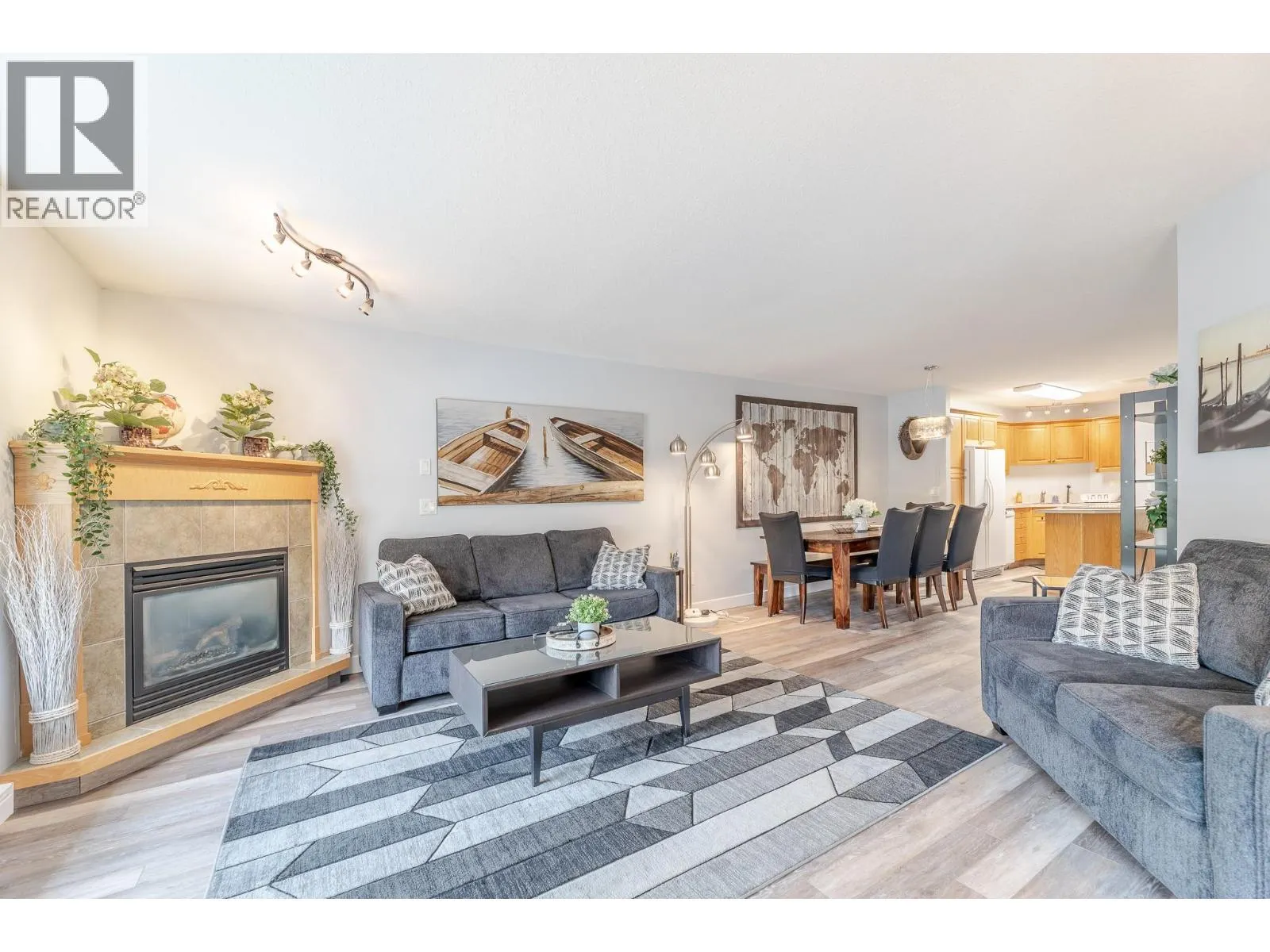 850 Railway Lane Unit# 203