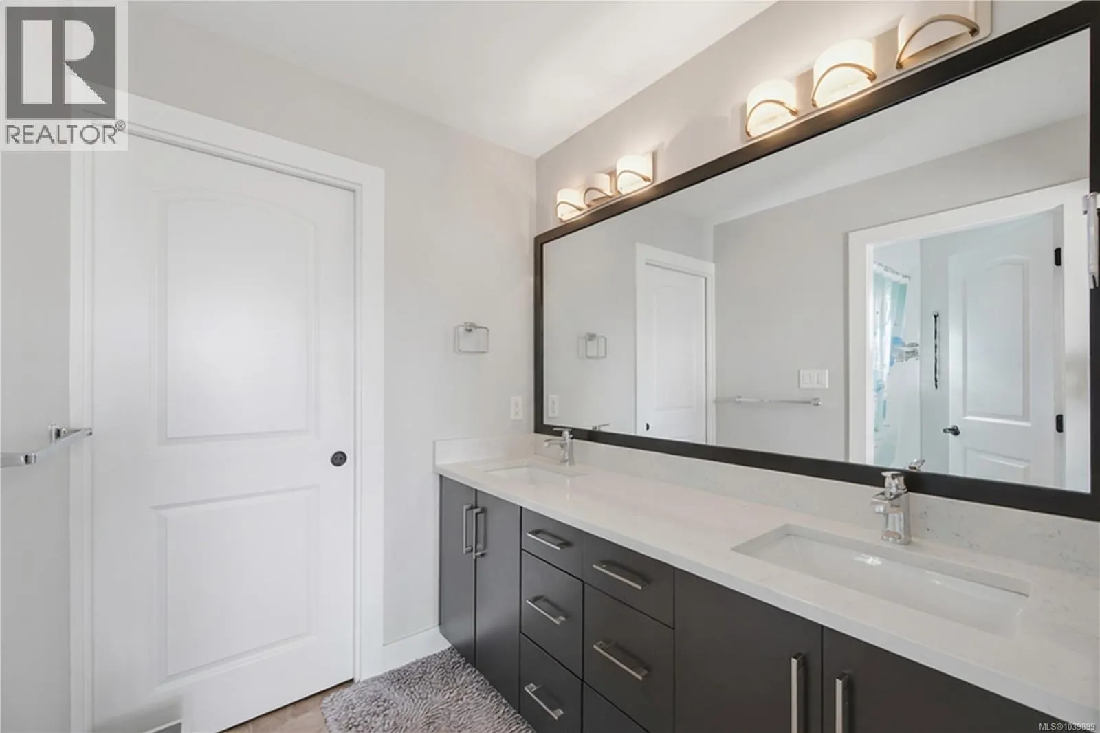 8711 Bourne Terr