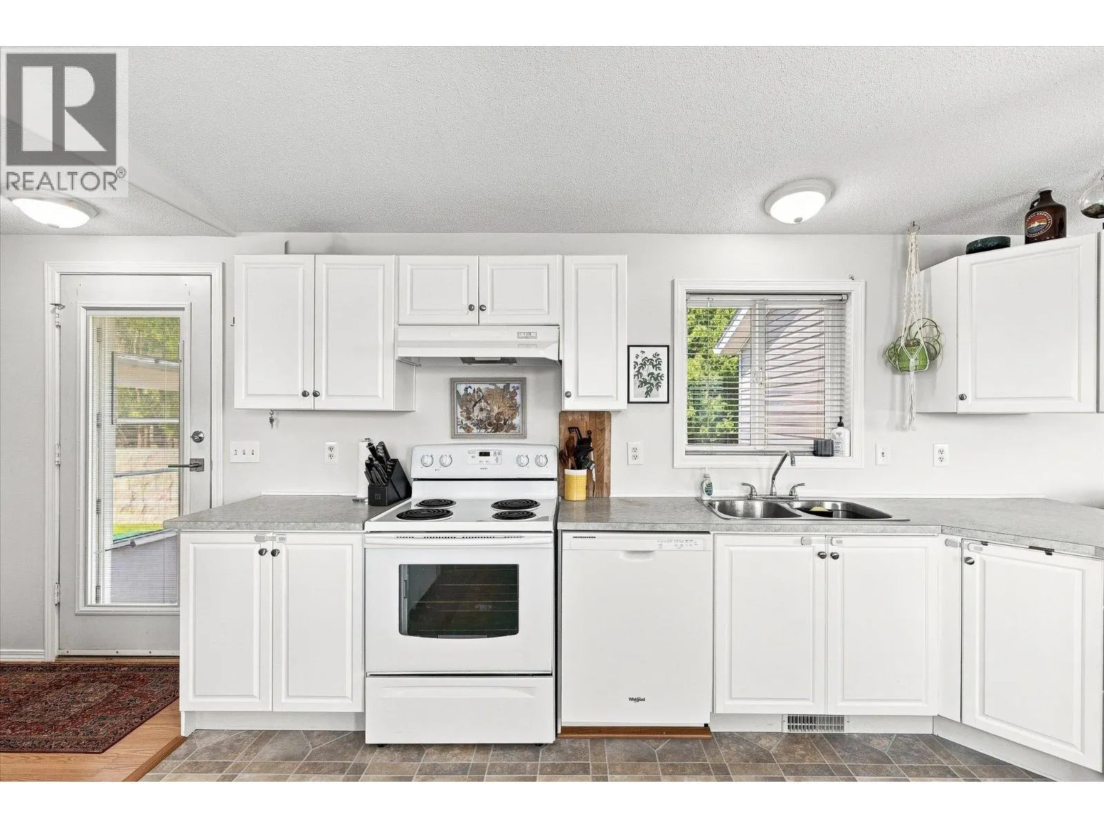 2550 Hollywood Road N Unit# 111