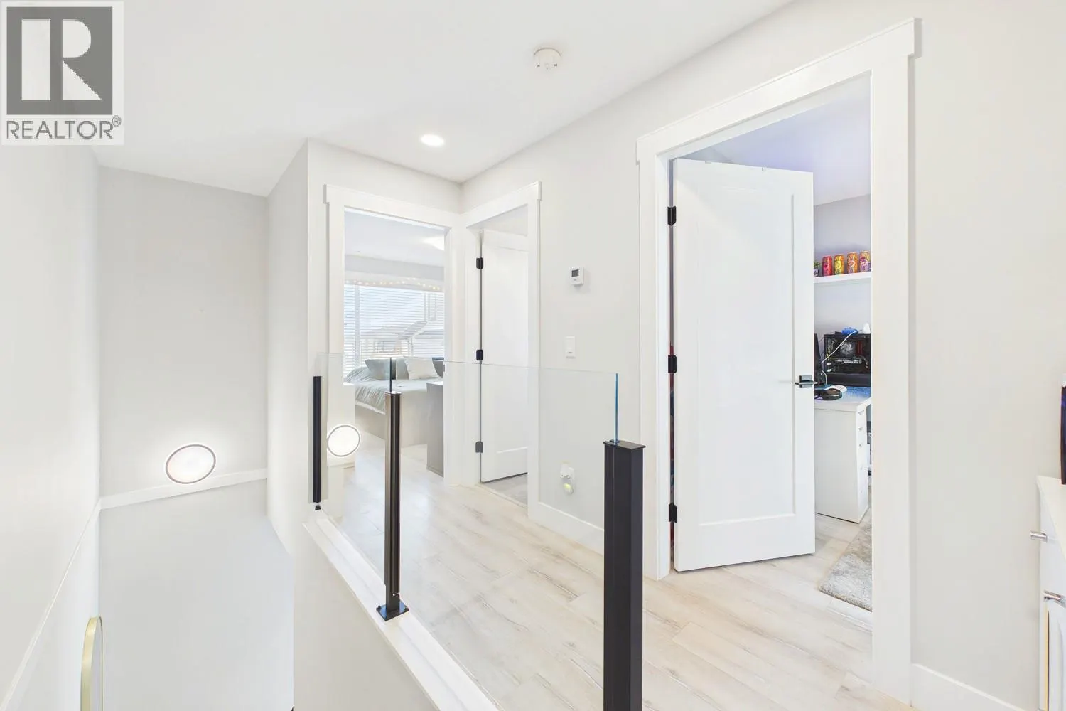 439 Redtail Court