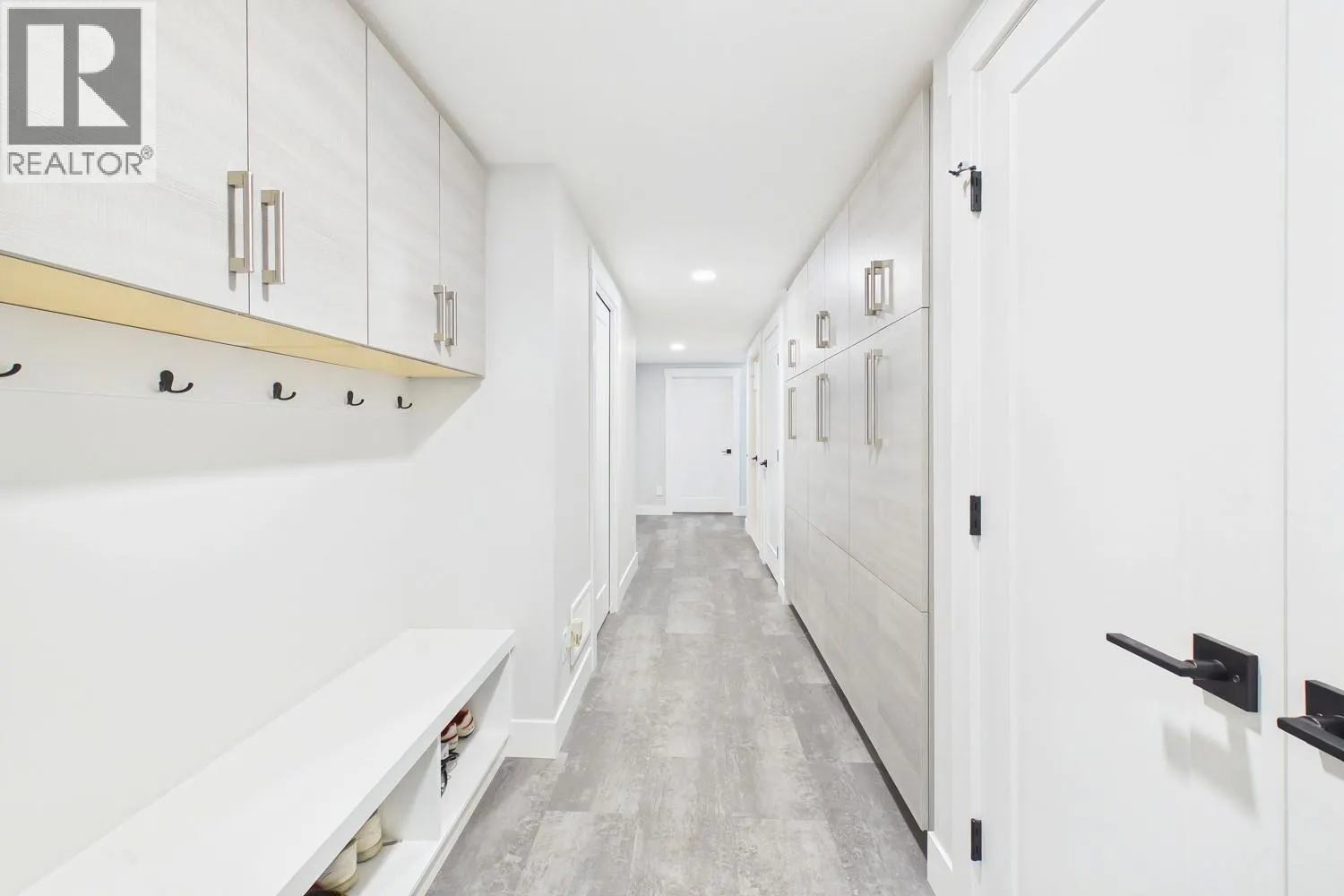 439 Redtail Court