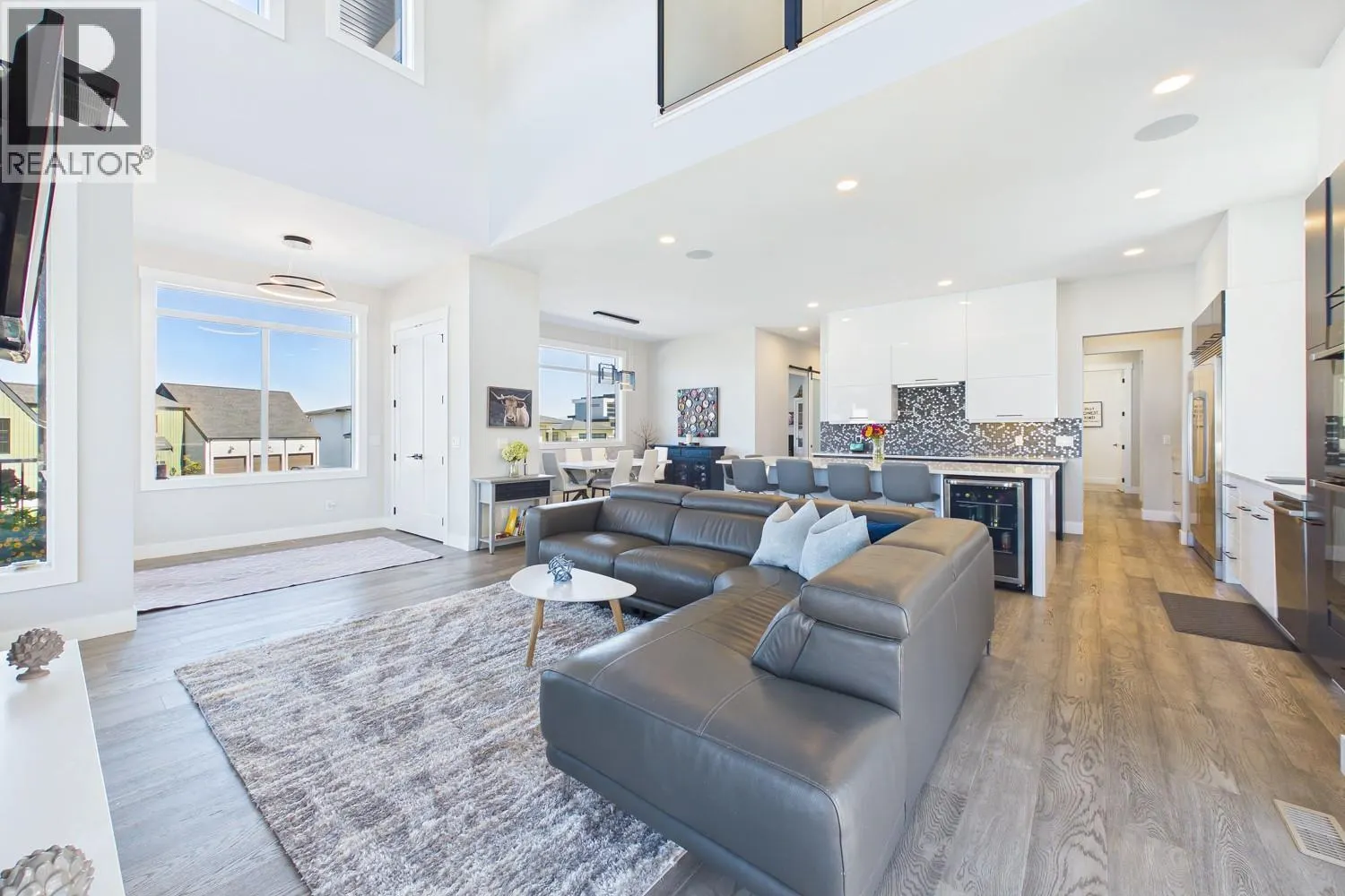 439 Redtail Court