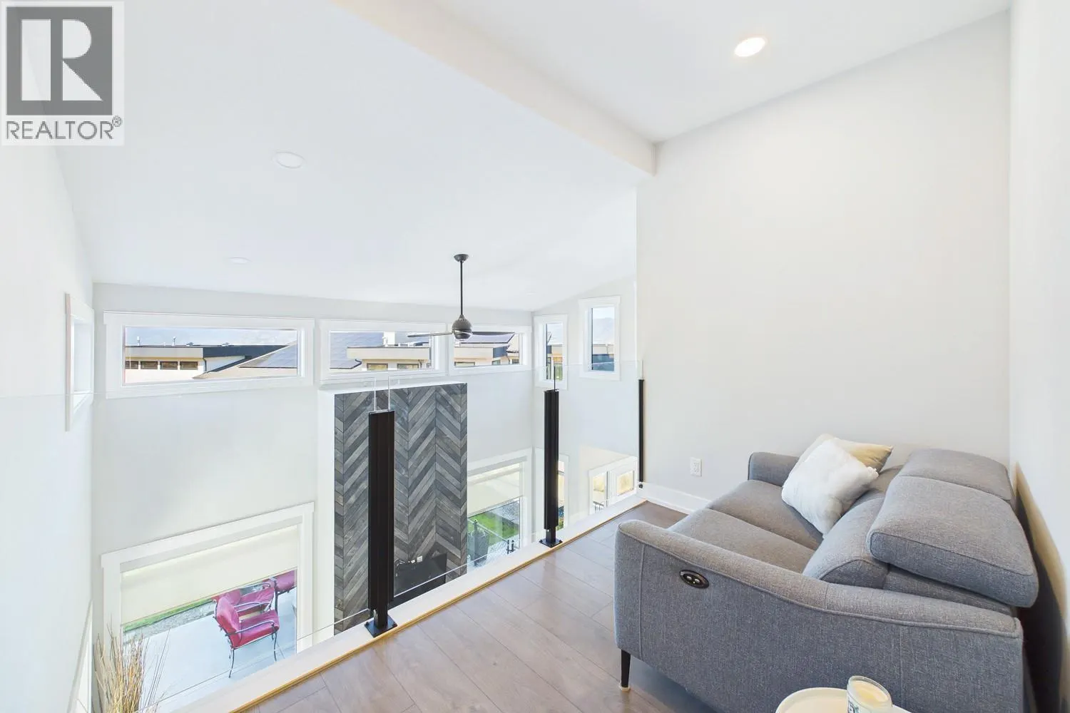 439 Redtail Court