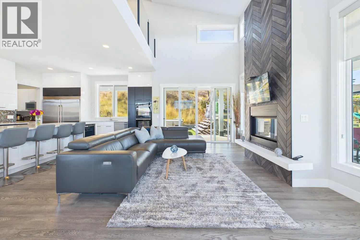 439 Redtail Court