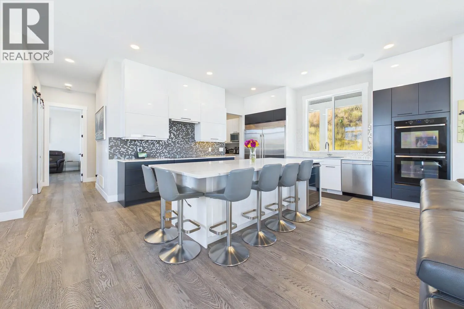 439 Redtail Court