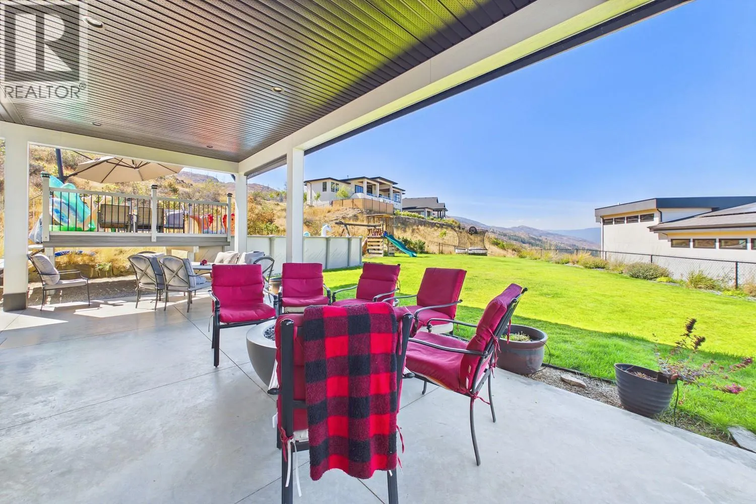 439 Redtail Court