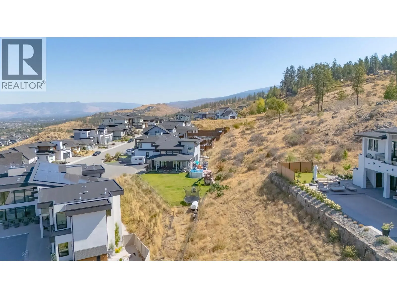 439 Redtail Court