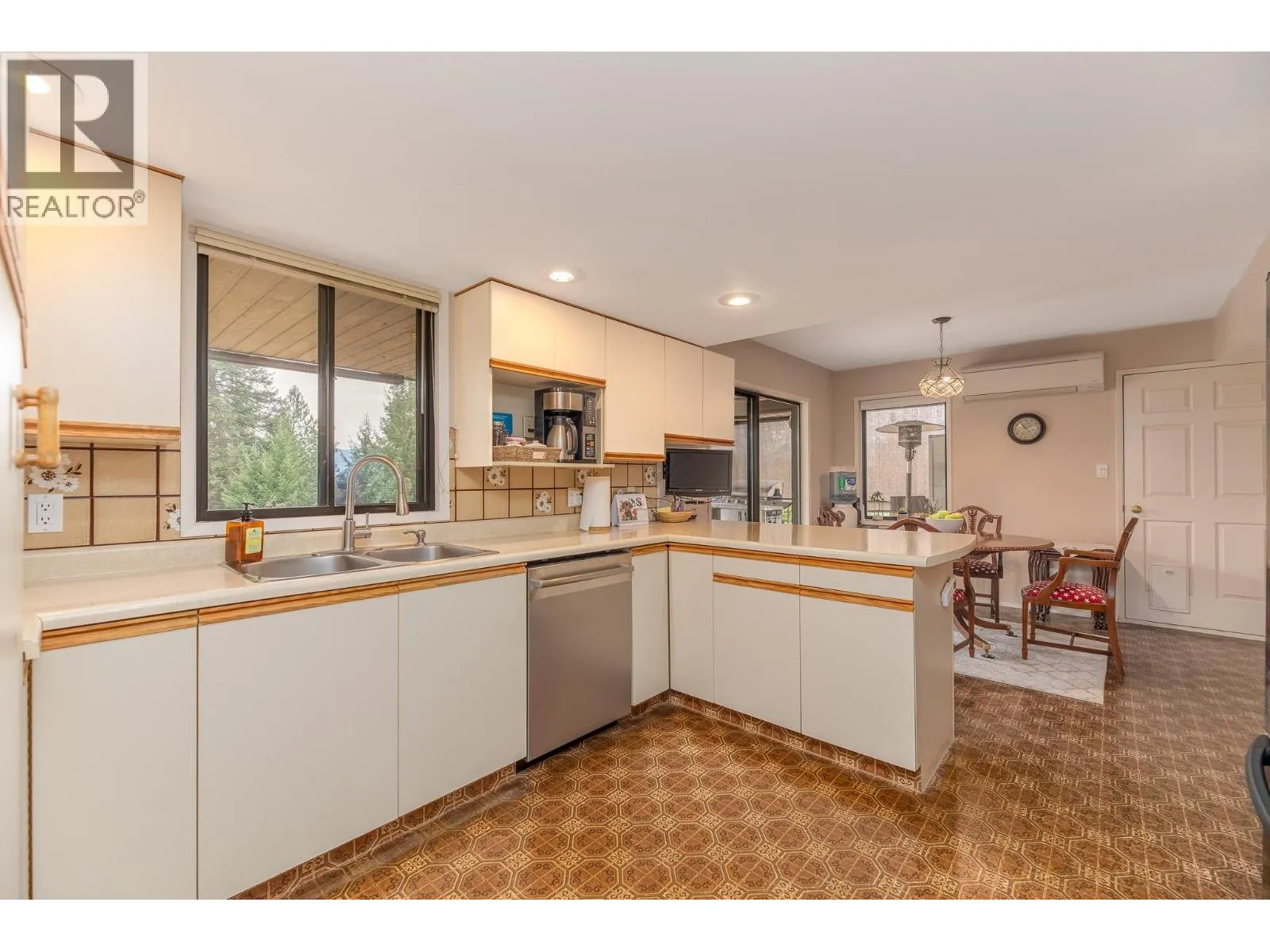 201 Sunnybrook Drive