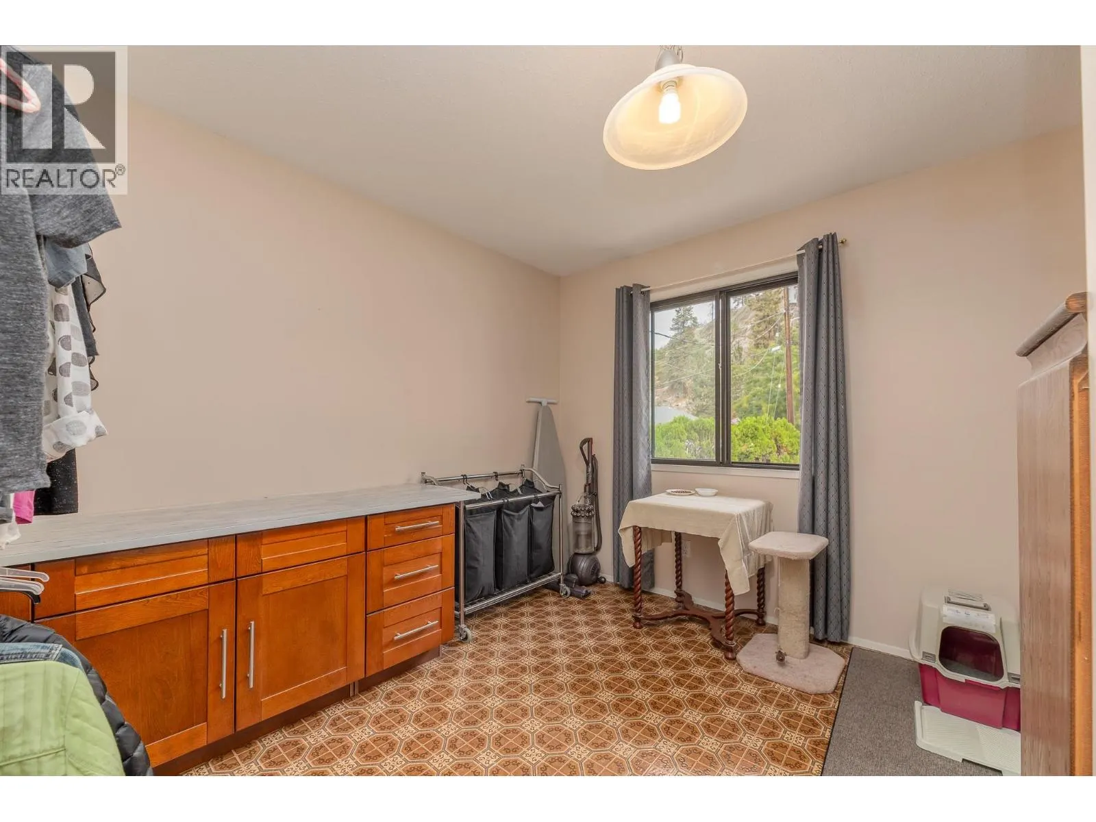 201 Sunnybrook Drive