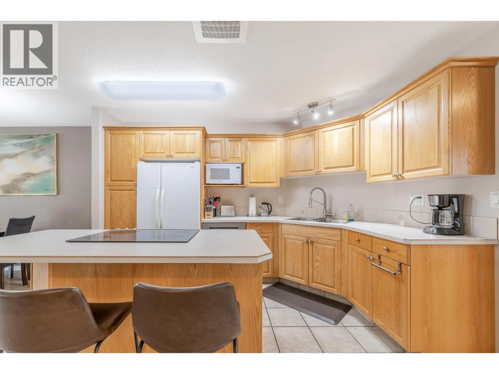 850 Railway Lane Unit# 205
