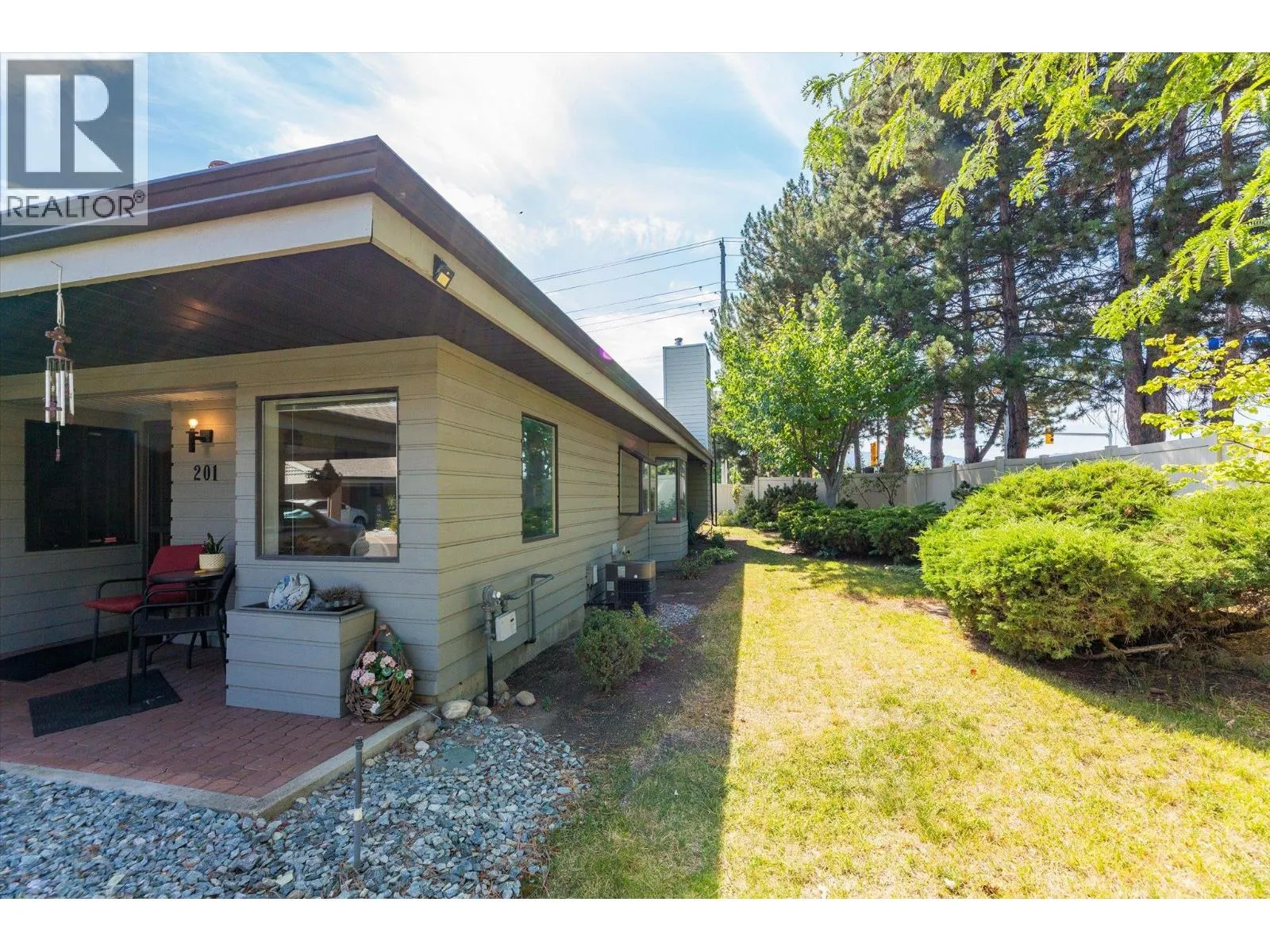 1765 Leckie Road Unit# 201